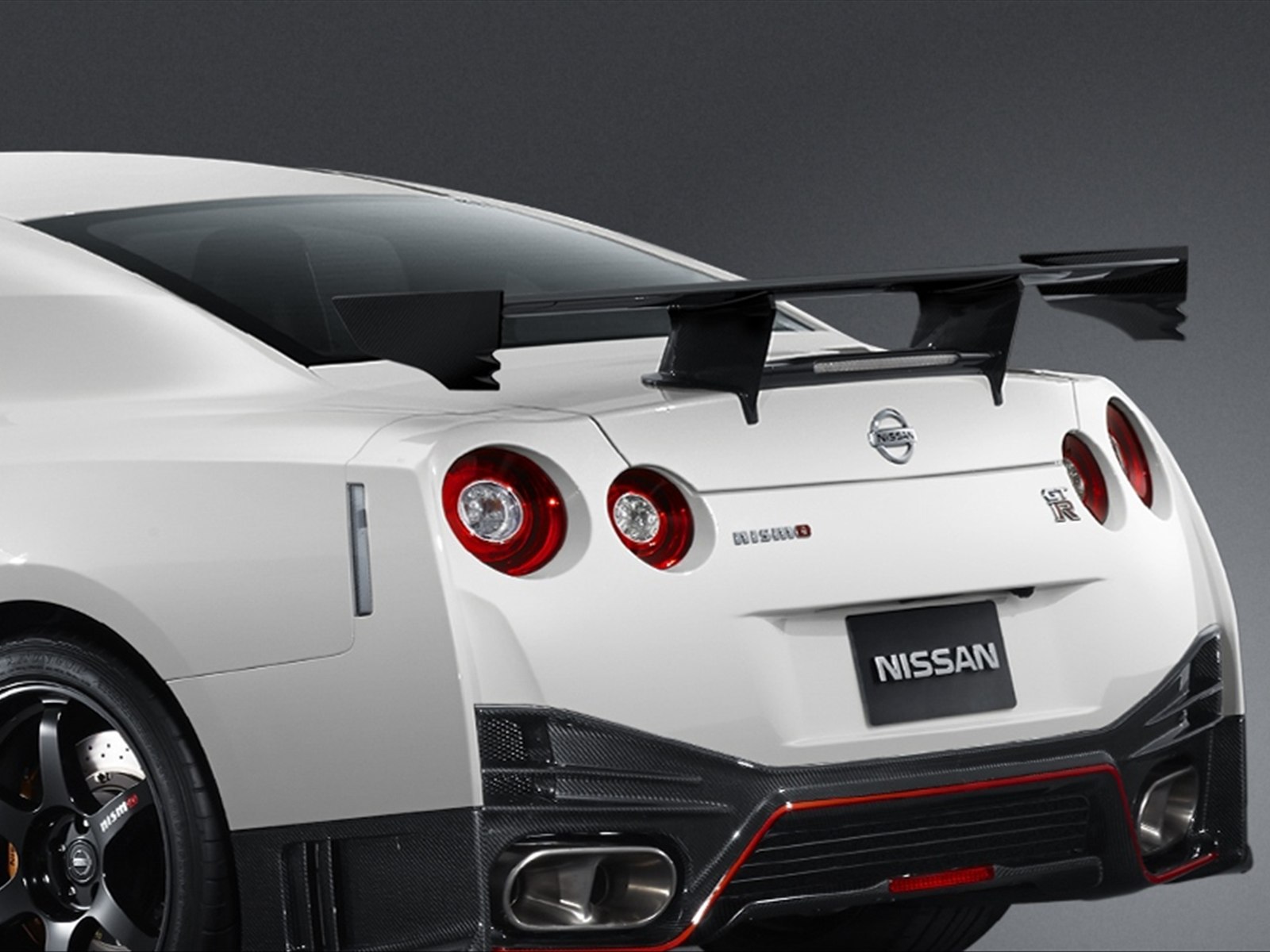Nissan GT-R Nismo 2015