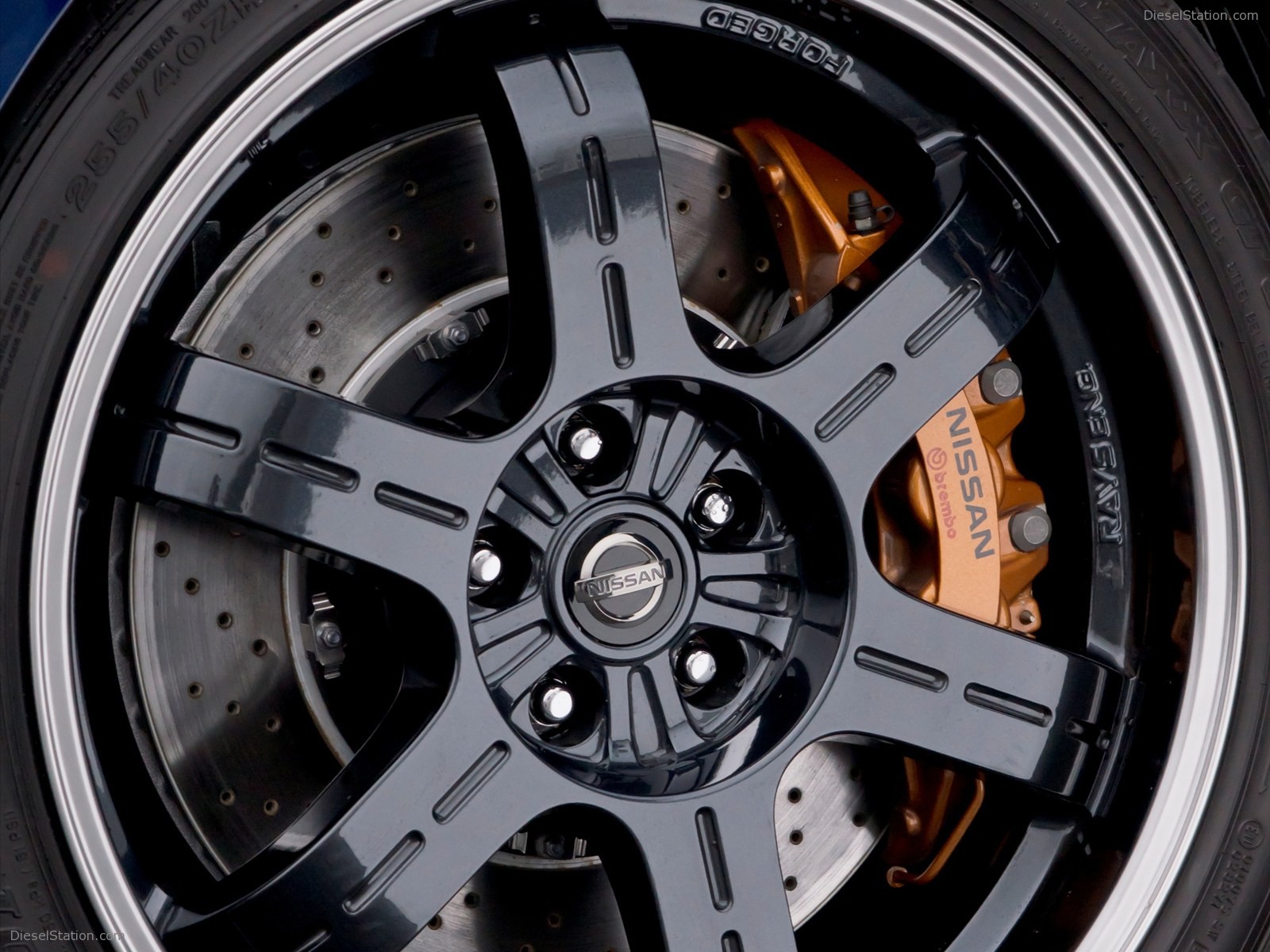 Nissan GT-R Track Pack 2012