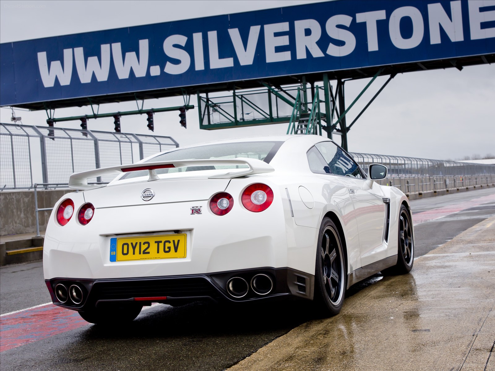 Nissan GT-R Track Pack 2012