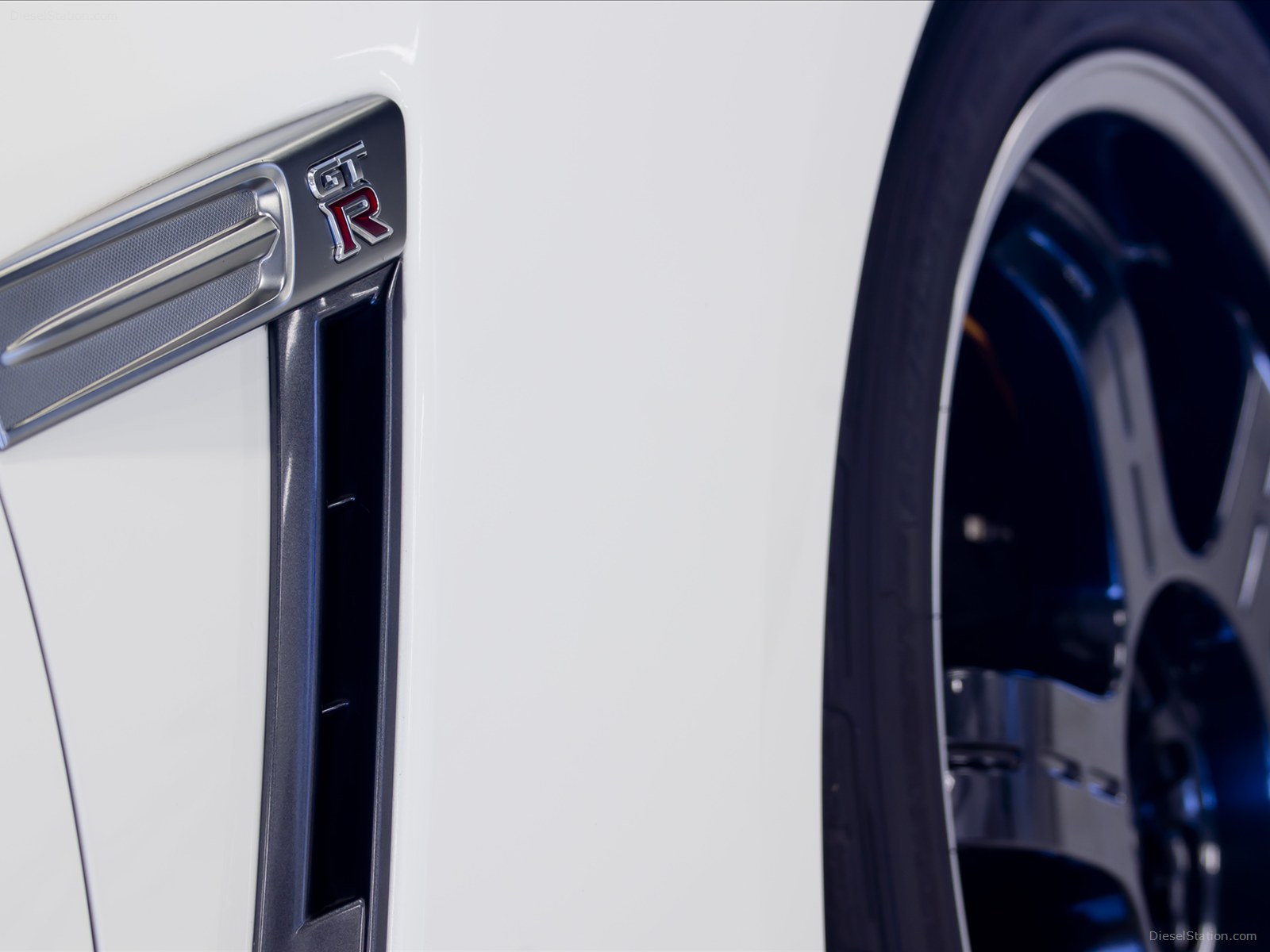 Nissan GT-R Track Pack 2012