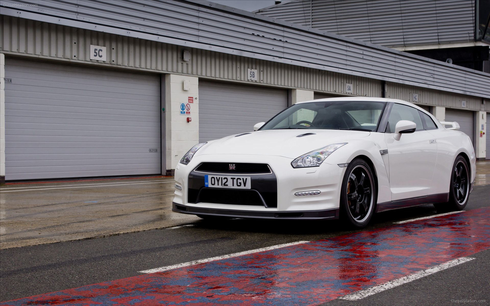 Nissan GT-R Track Pack 2012