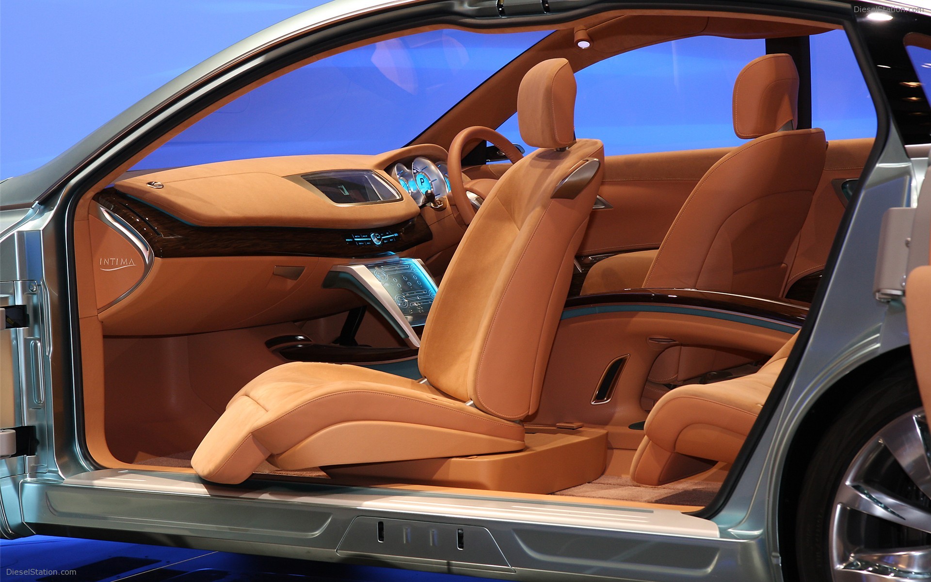 NISSAN INTIMA CONCEPT 