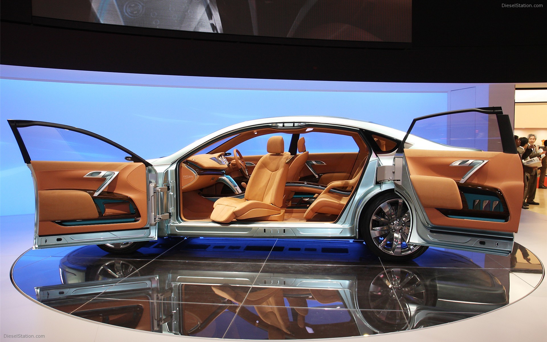 NISSAN INTIMA CONCEPT 