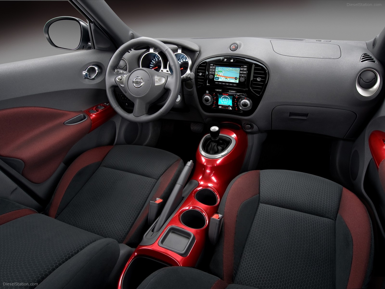 Nissan JUKE Crossover 2011