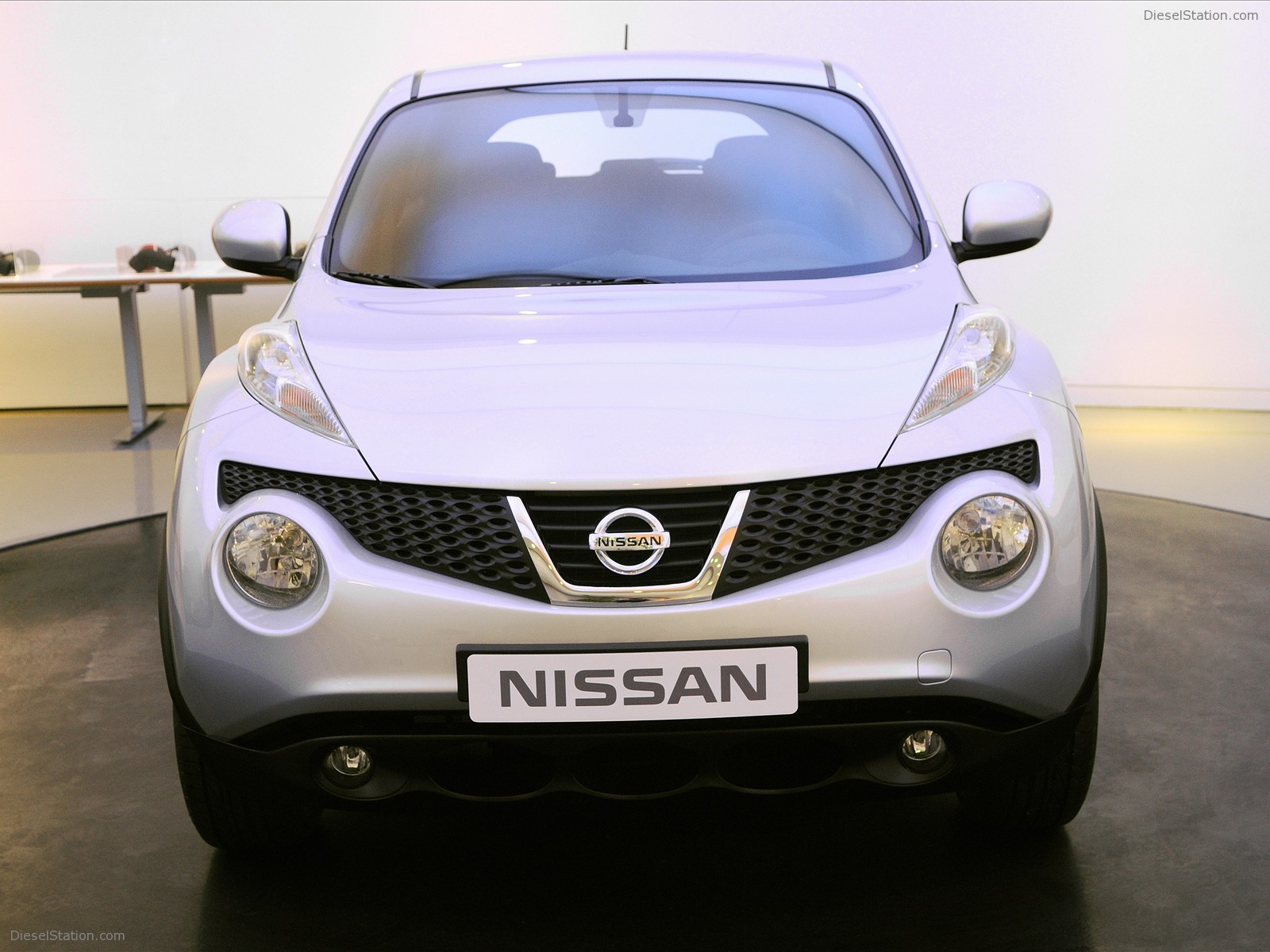 Nissan JUKE Crossover 2011