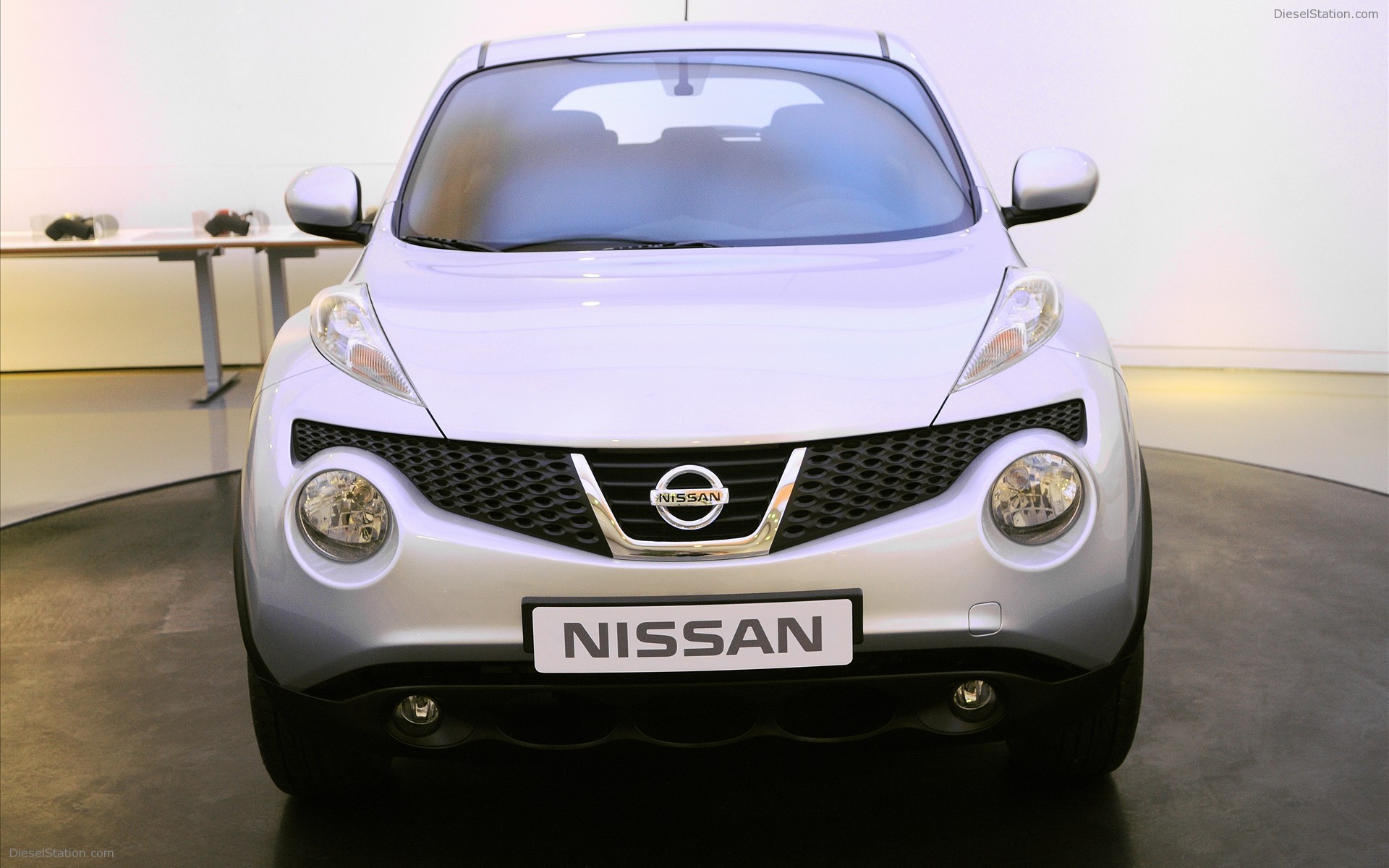 Nissan JUKE Crossover 2011