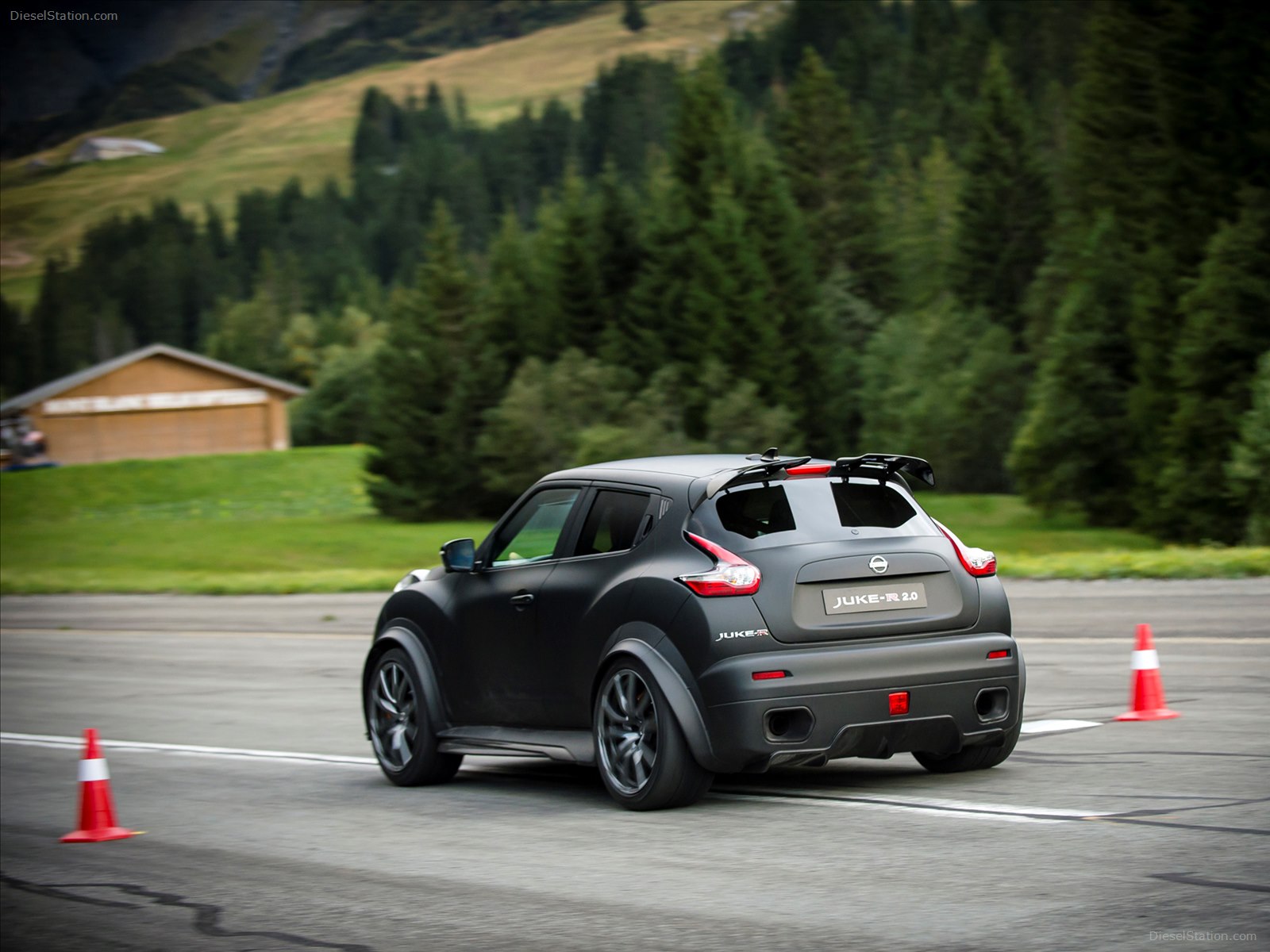 Nissan Juke R 2.0 Concept 2015