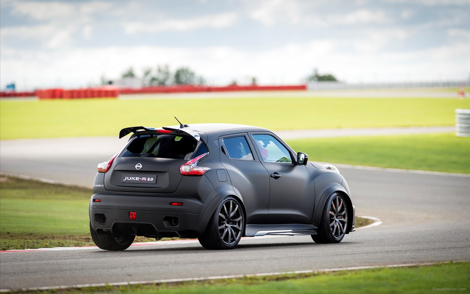 Nissan Juke R 2.0 Concept 2015