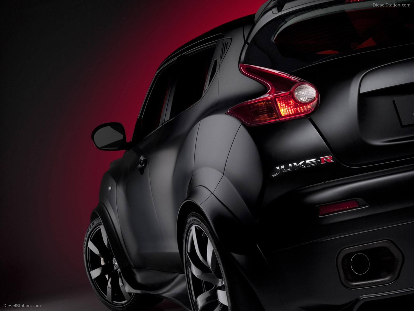 Nissan Juke-R 2012