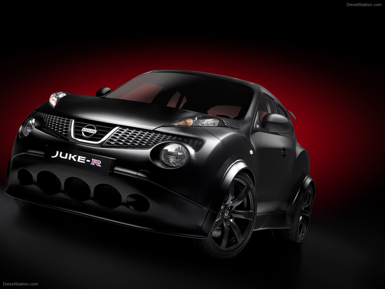 Nissan Juke-R 2012