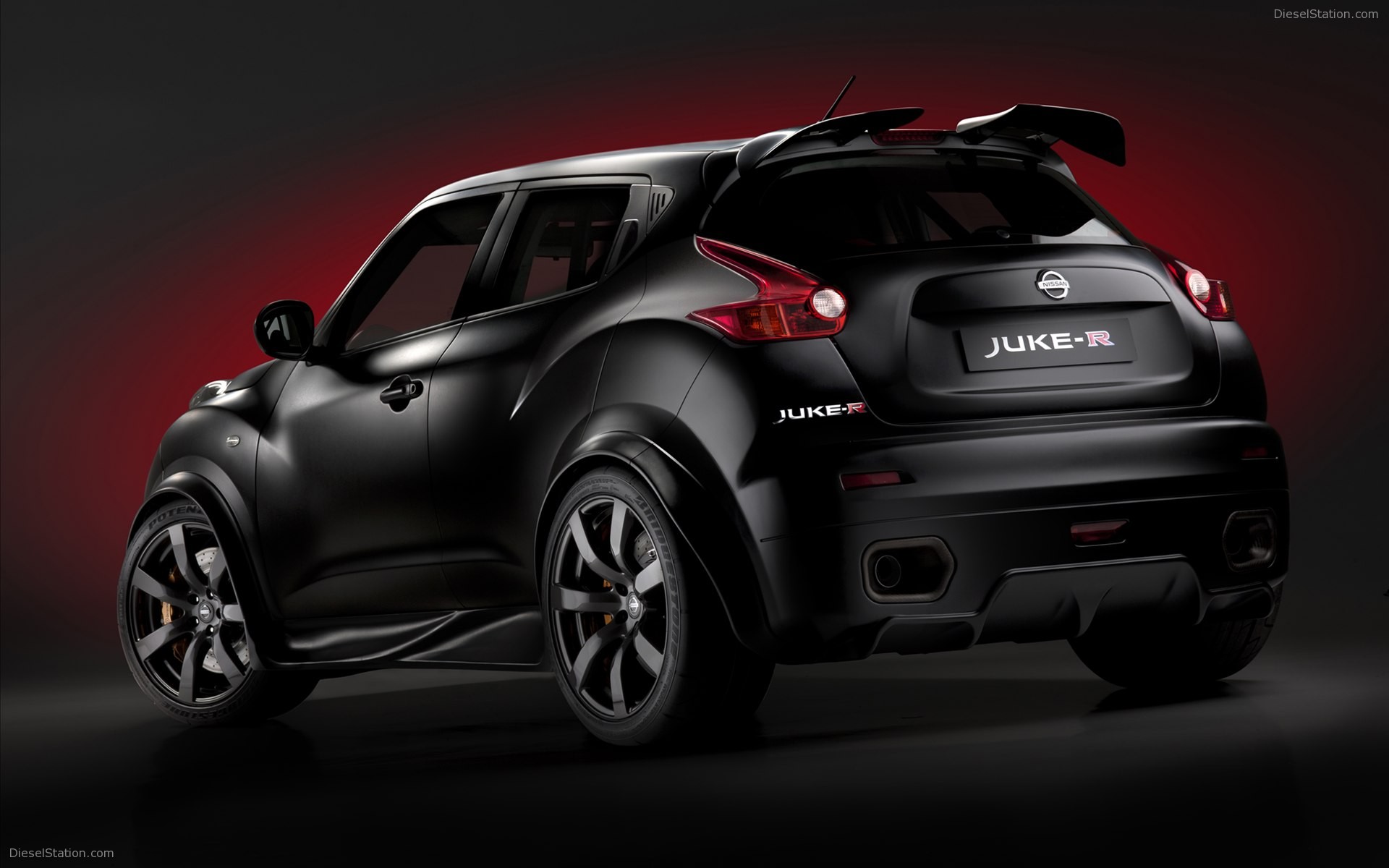 Nissan Juke-R 2012