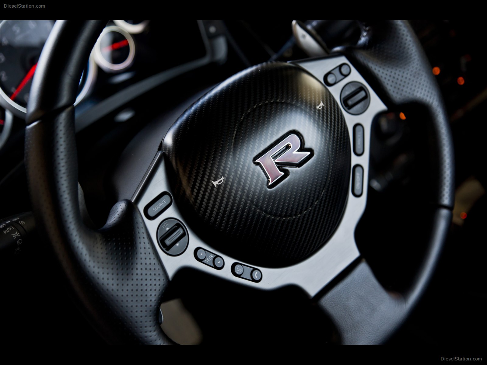 Nissan Juke-R 2013