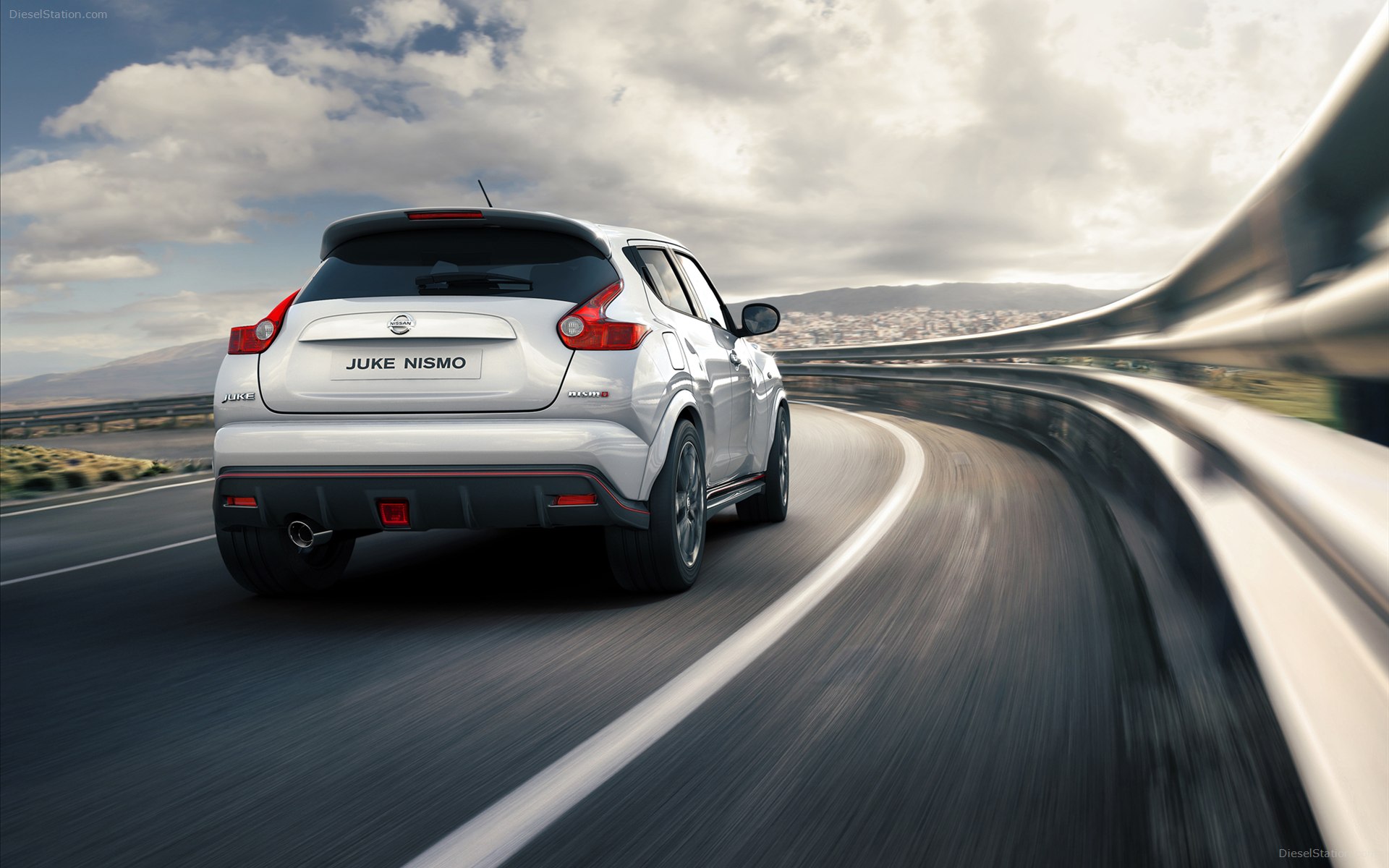 Nissan Juke-R 2013