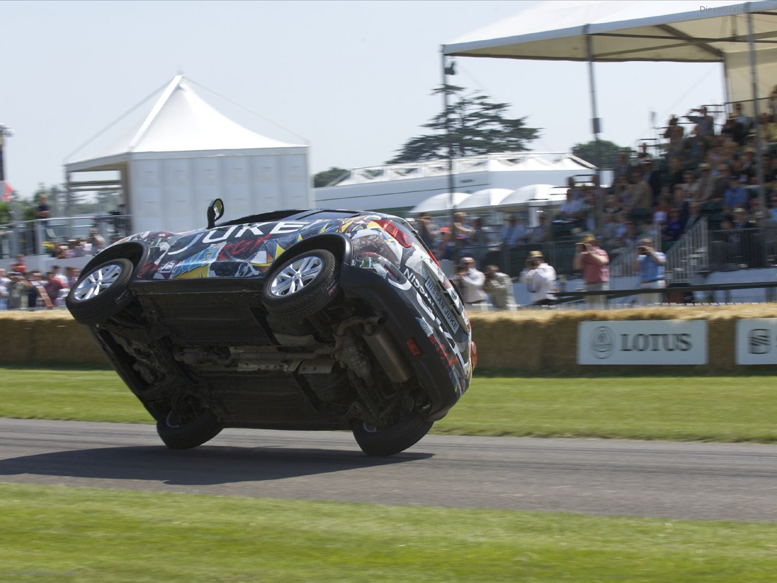 Nissan Juke at the Goodwood Festival of Speed 2011 Nissan Juke at the Goodwood Festival of Speed 2011
