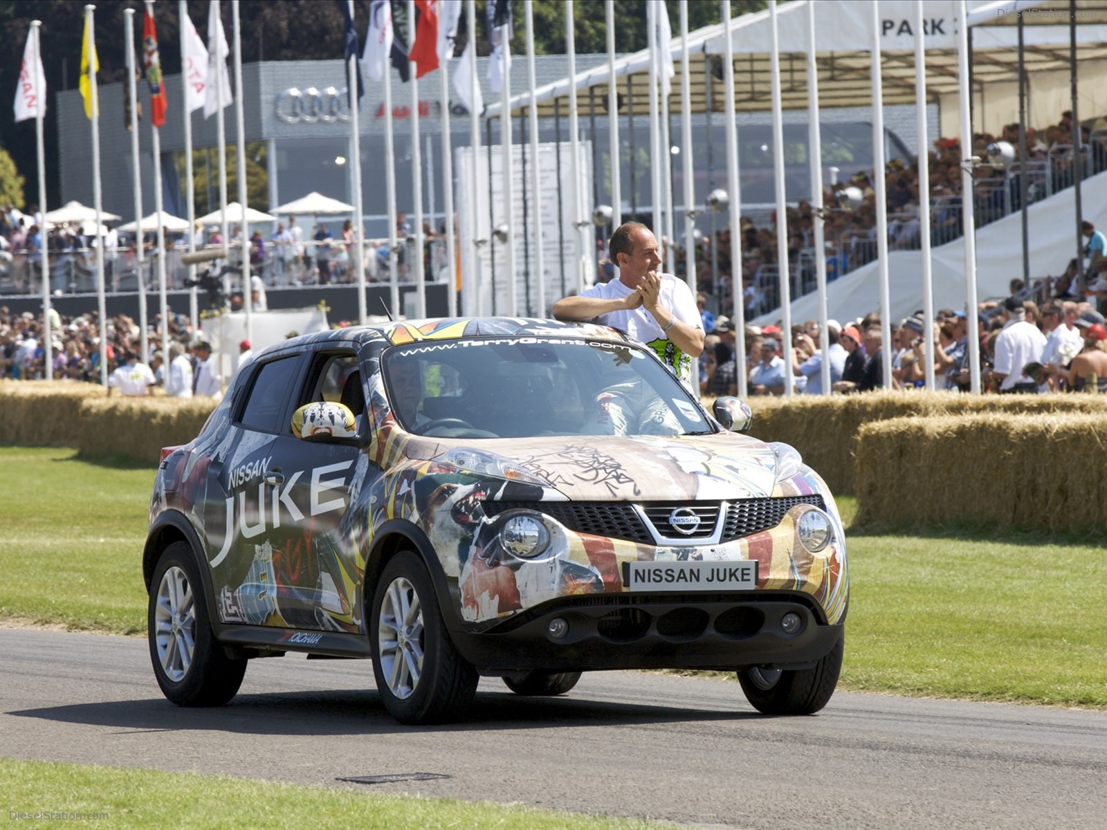 Nissan Juke at the Goodwood Festival of Speed 2011 Nissan Juke at the Goodwood Festival of Speed 2011