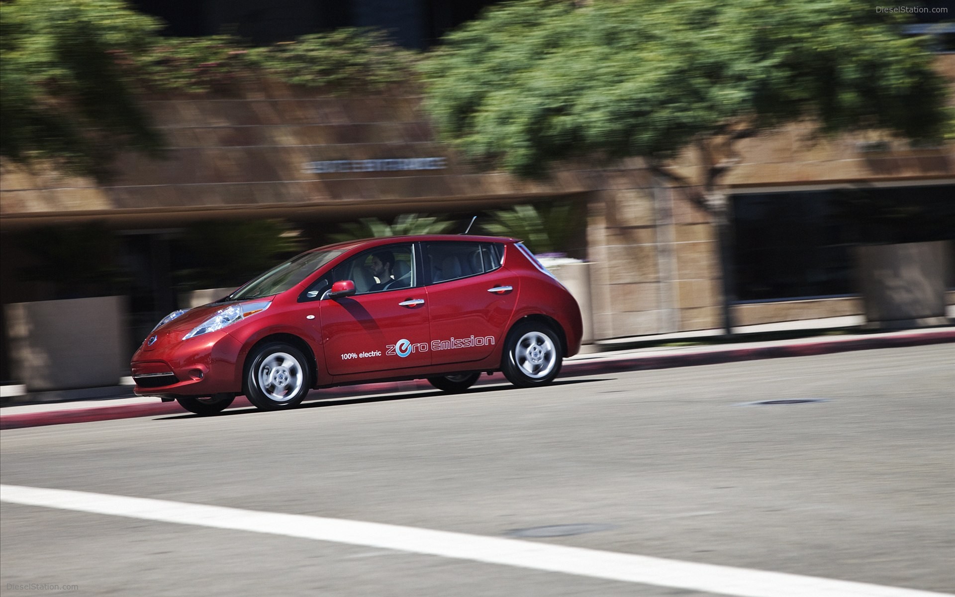 Nissan LEAF 2012
