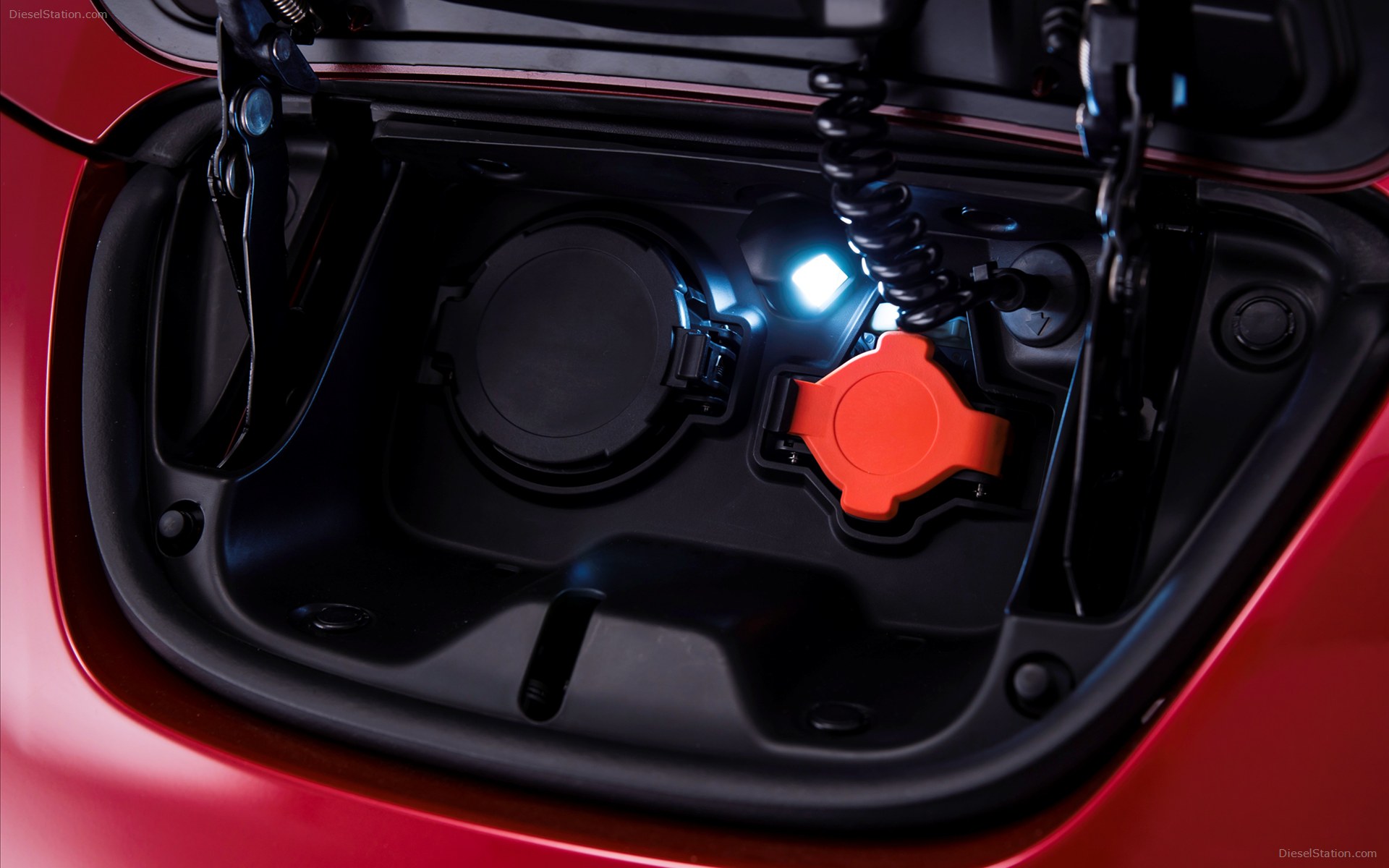 Nissan LEAF 2014