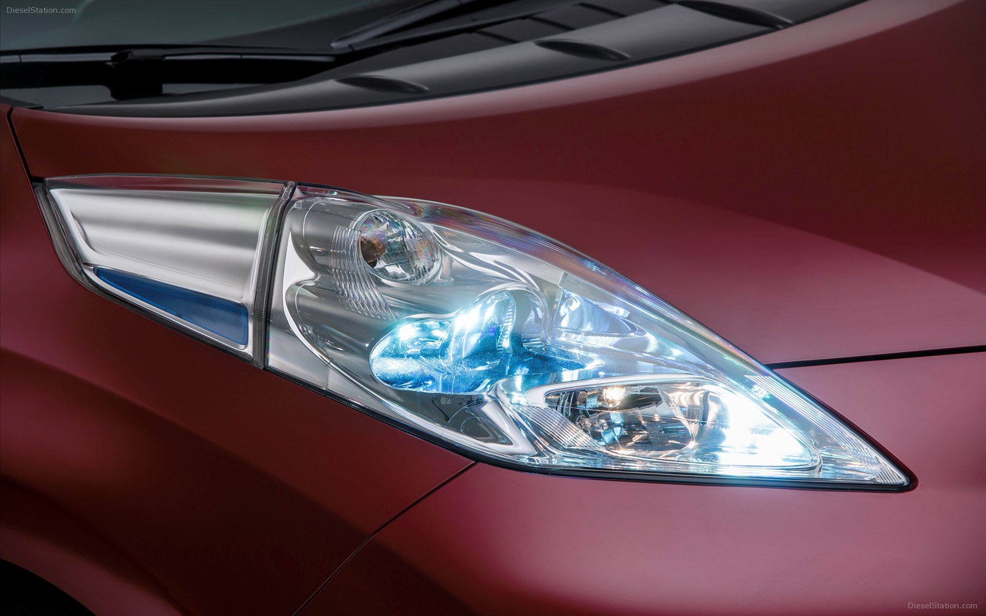 Nissan LEAF 2014