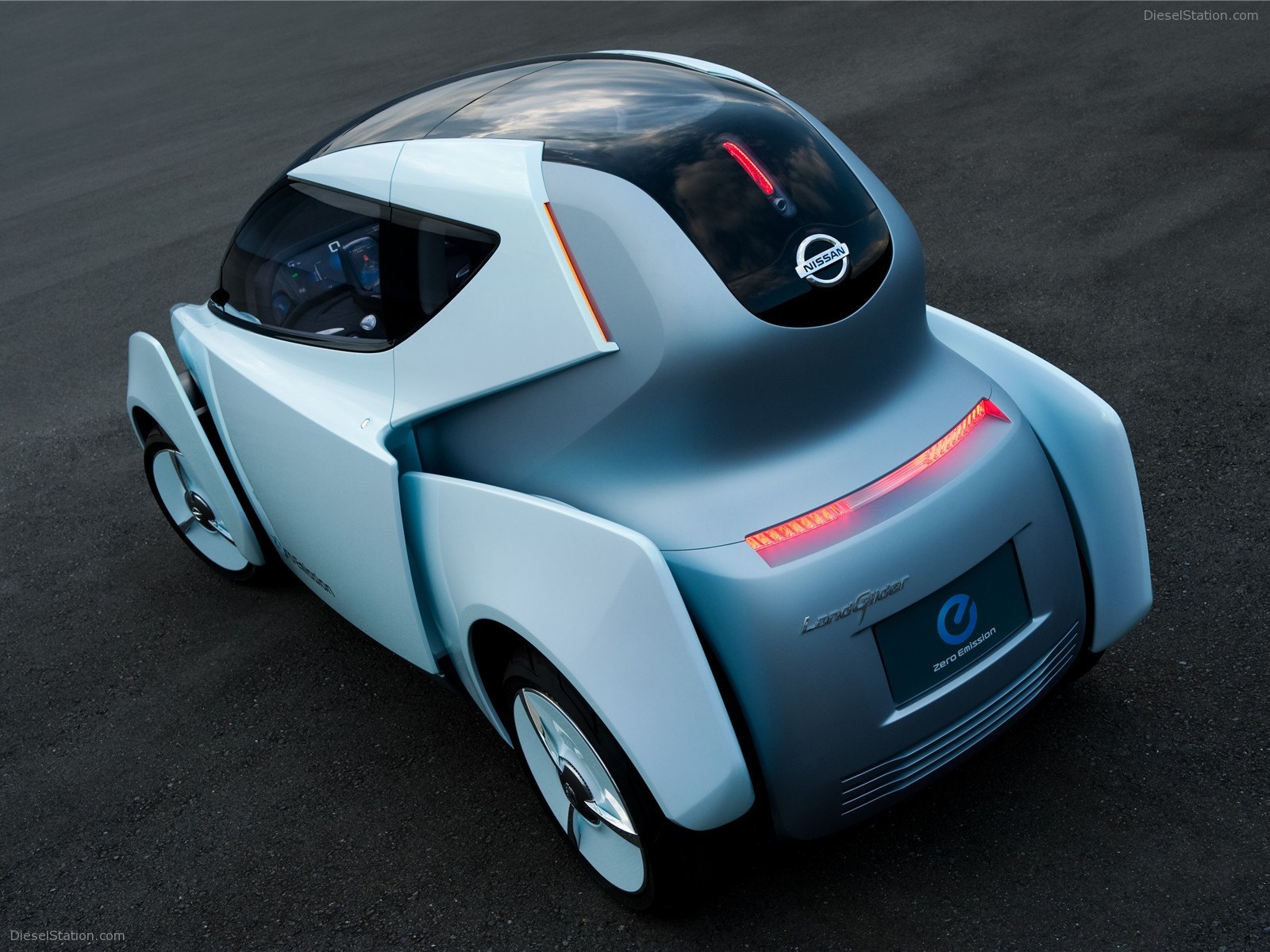 Nissan Land Glider Concept