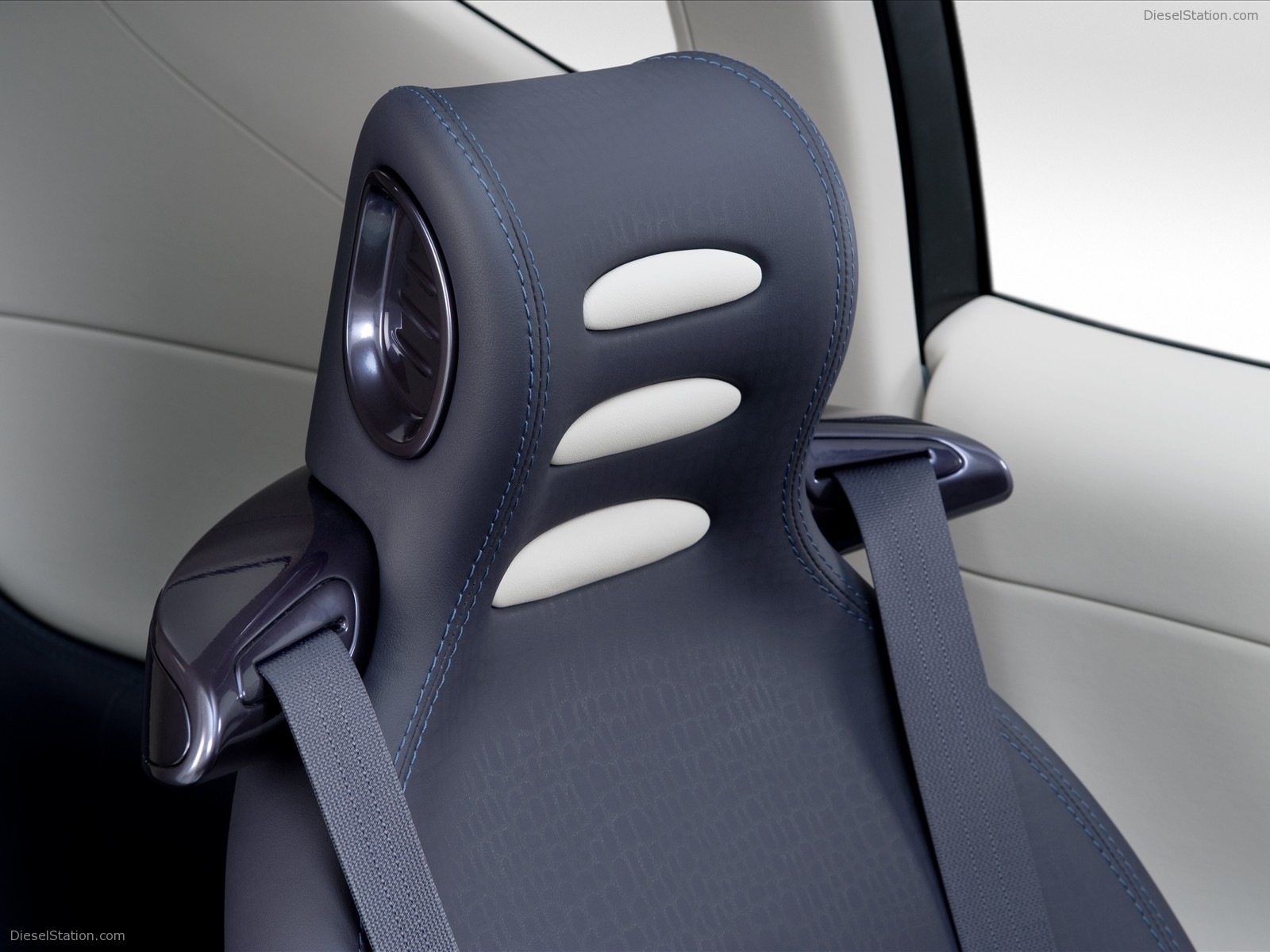 Nissan Land Glider Concept