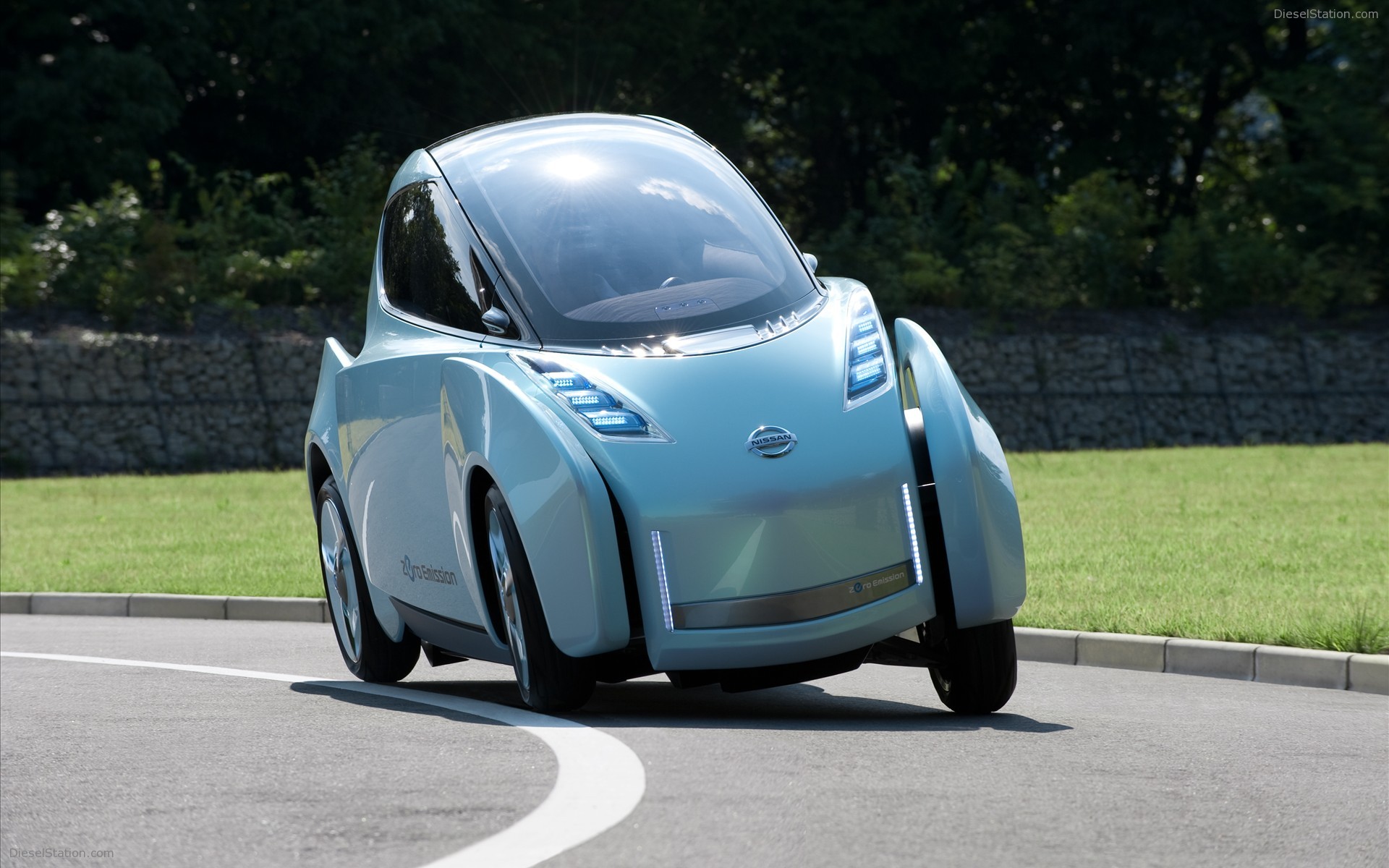 Nissan Land Glider Concept