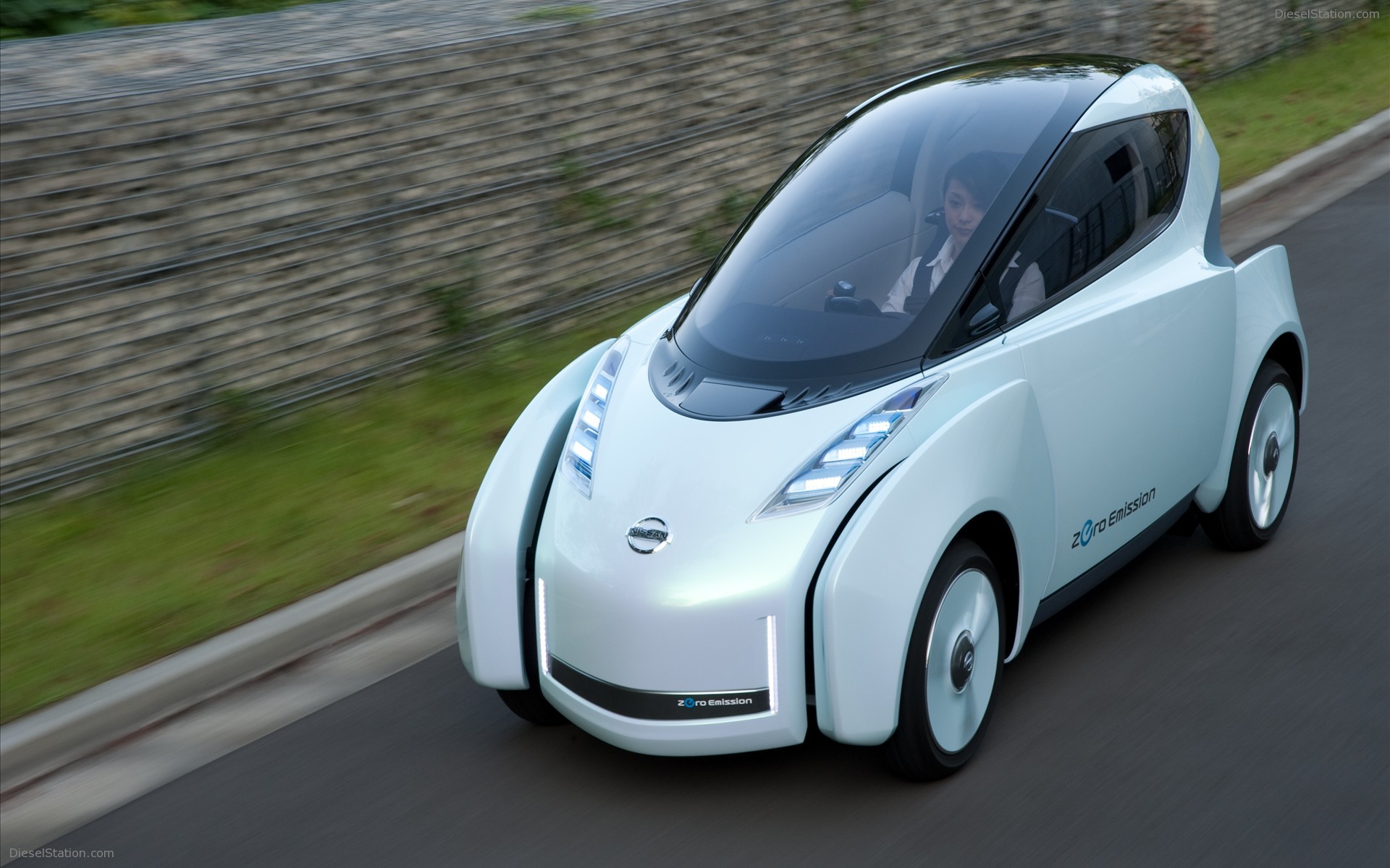 Nissan Land Glider Concept