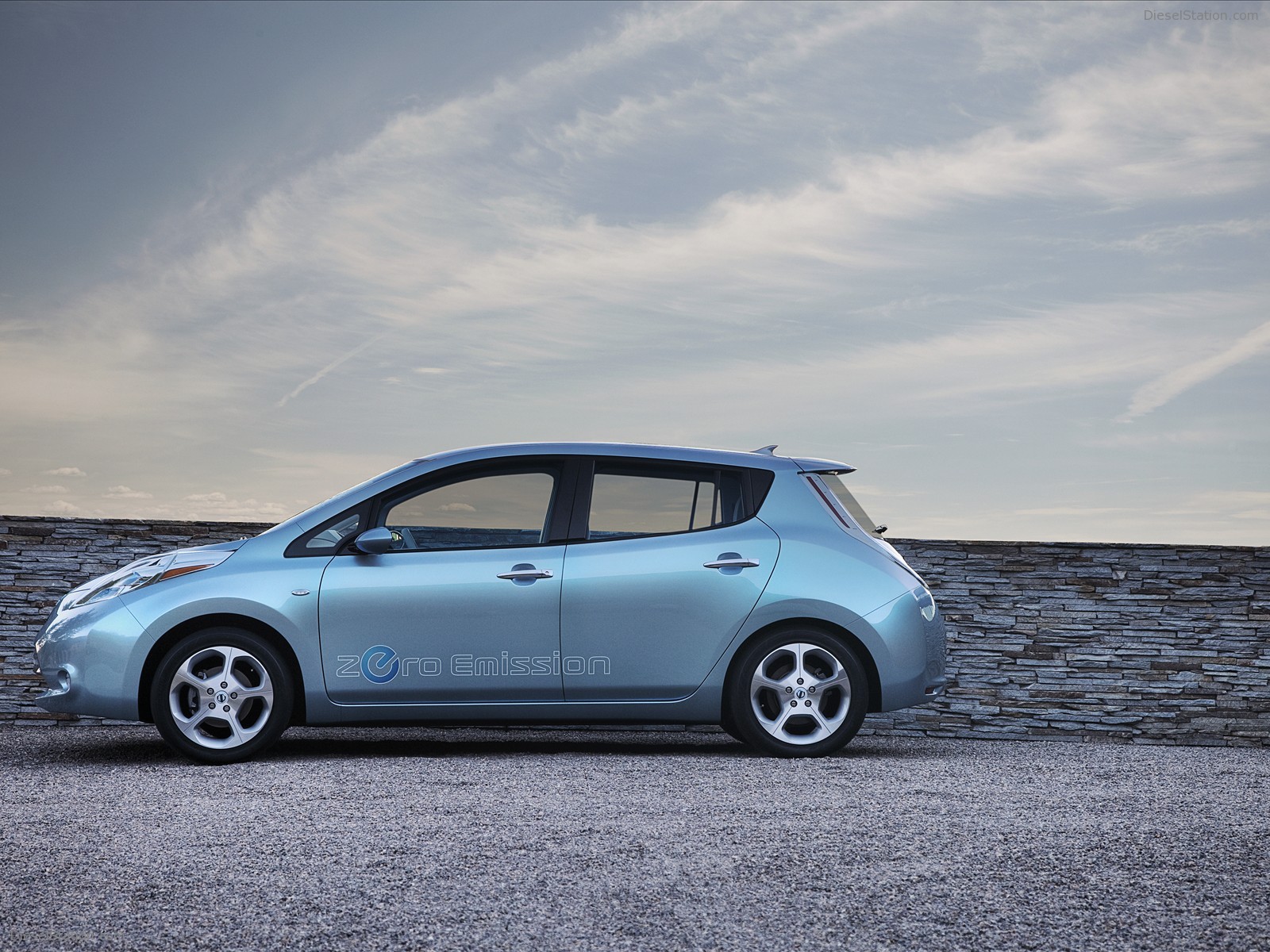 Nissan Leaf 2011