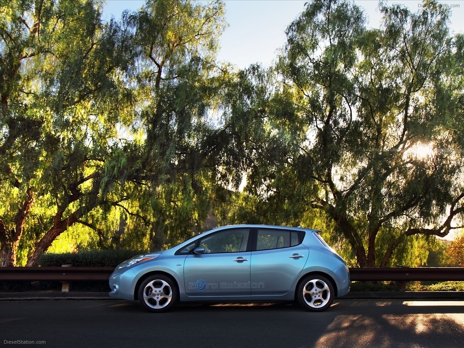 Nissan Leaf 2011