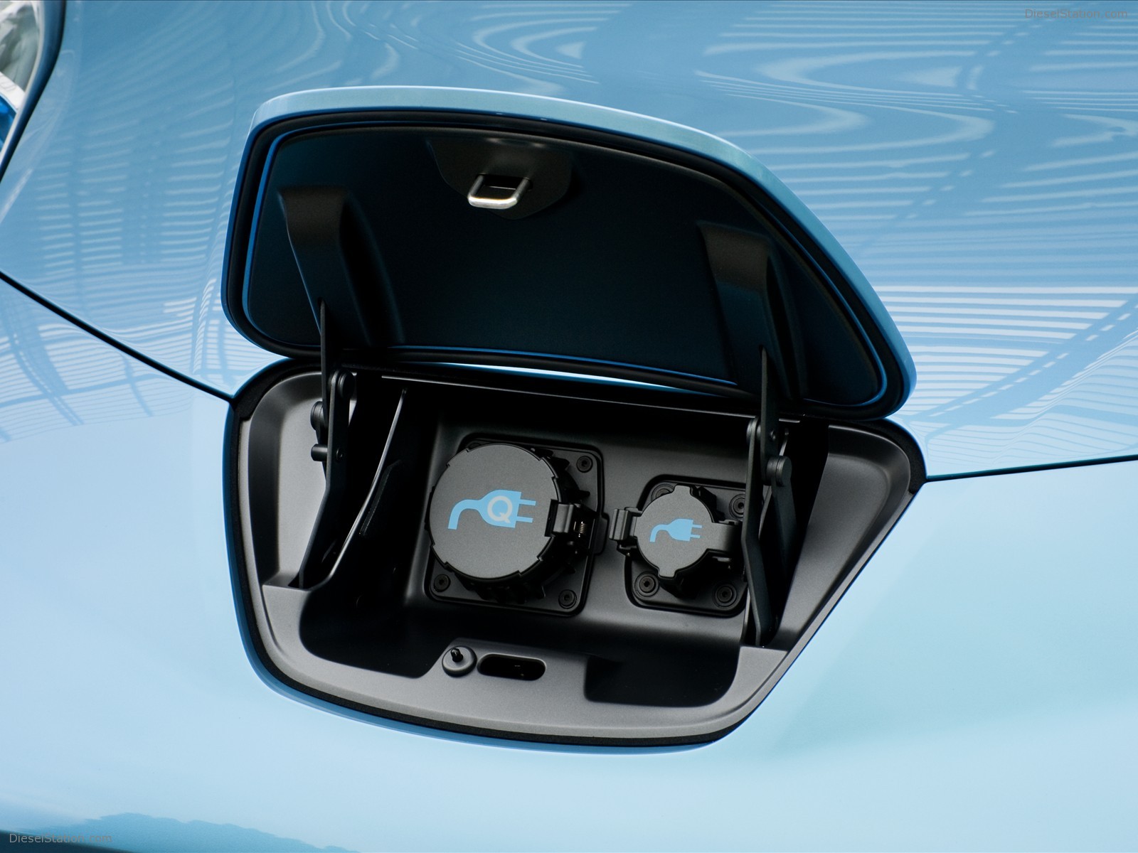 Nissan Leaf 2011