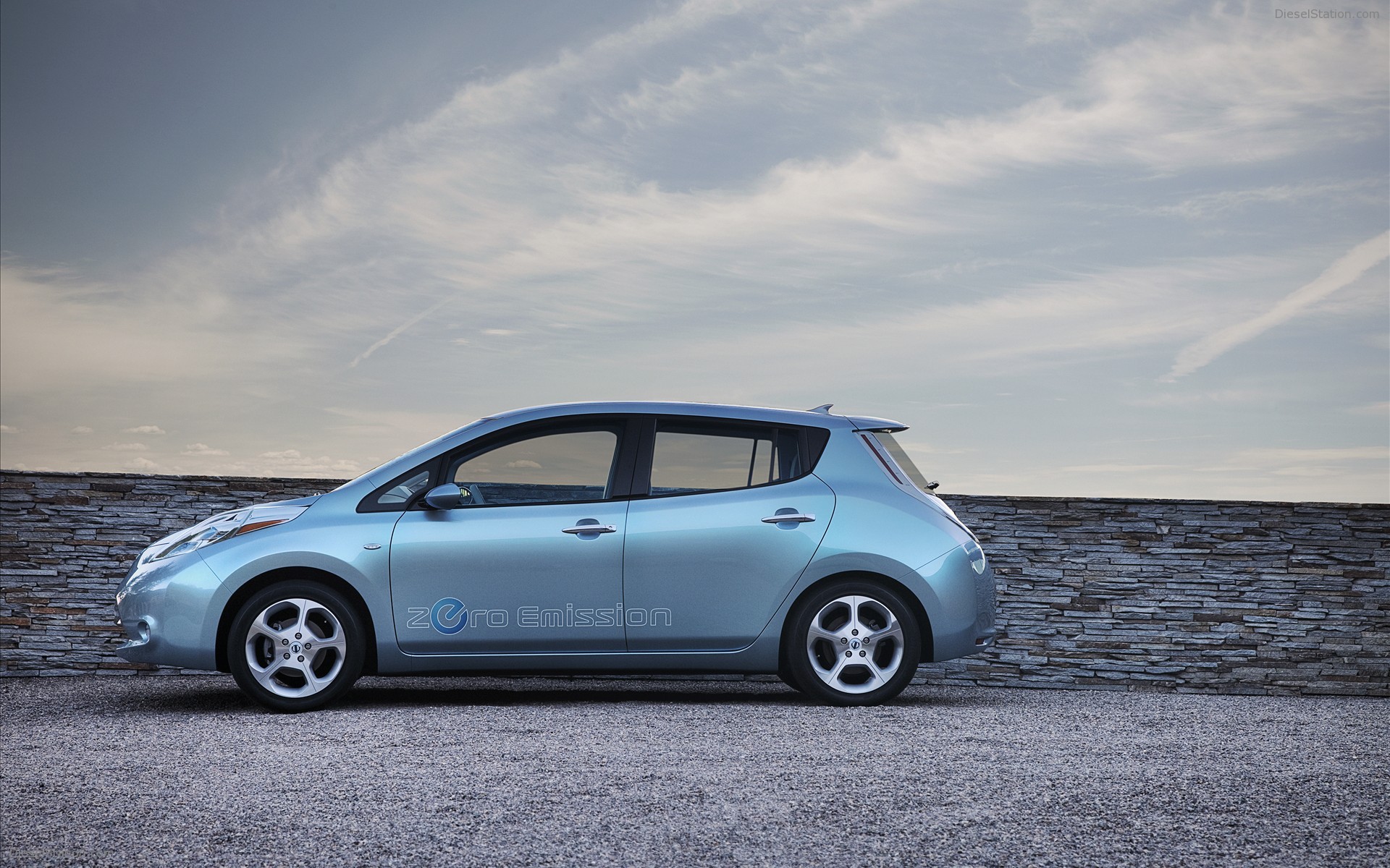 Nissan Leaf 2011