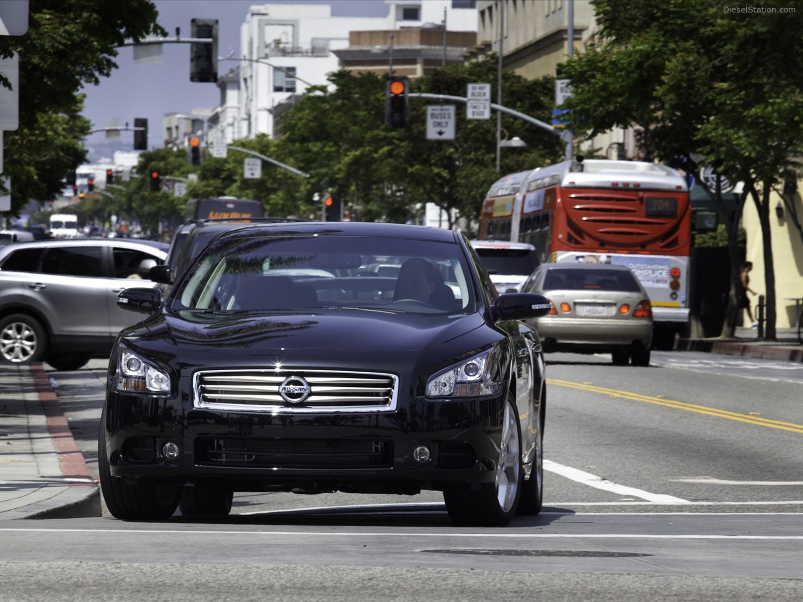 Nissan Maxima 2012