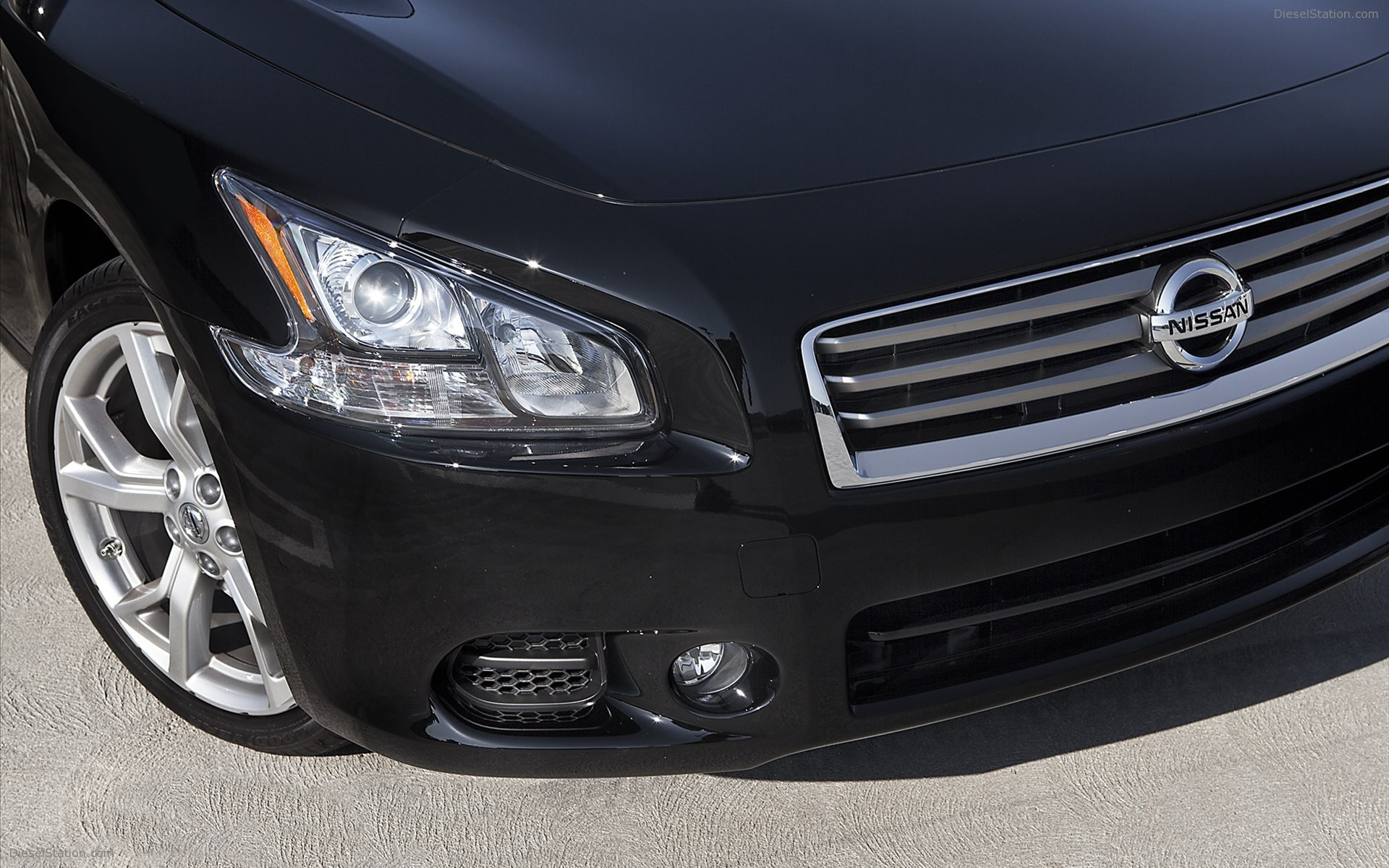 Nissan Maxima 2012