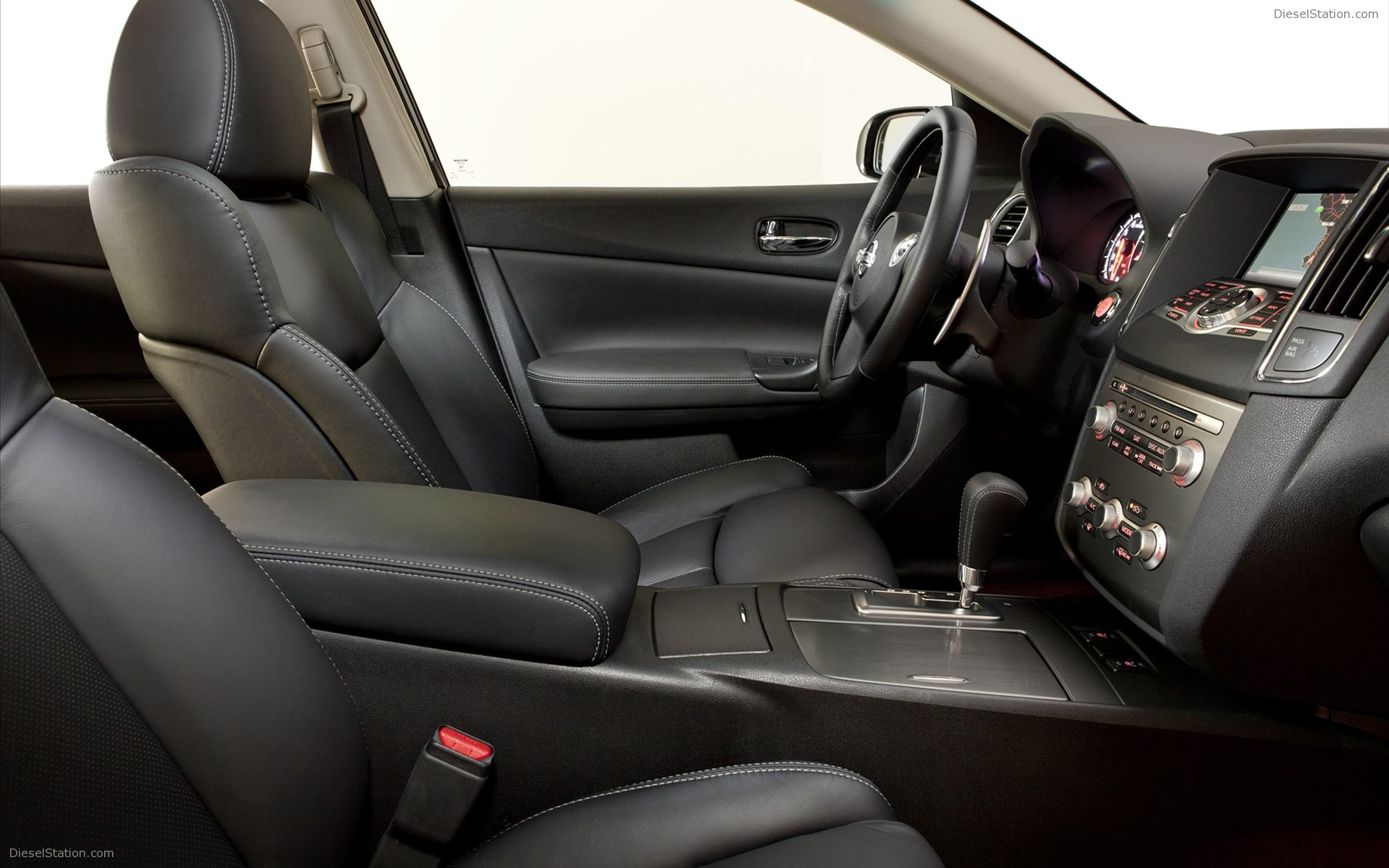 Nissan Maxima 2012