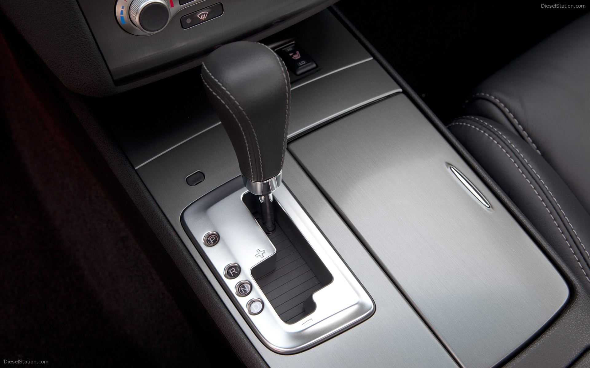 Nissan Maxima 2012