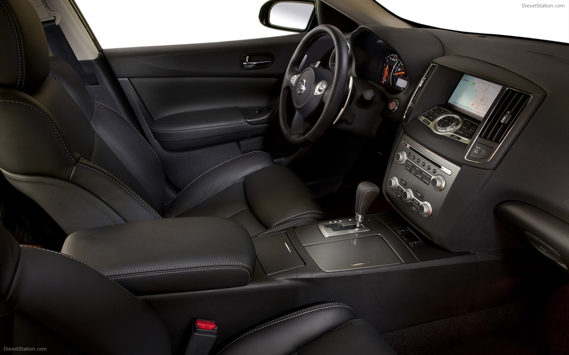 Nissan Maxima 2012