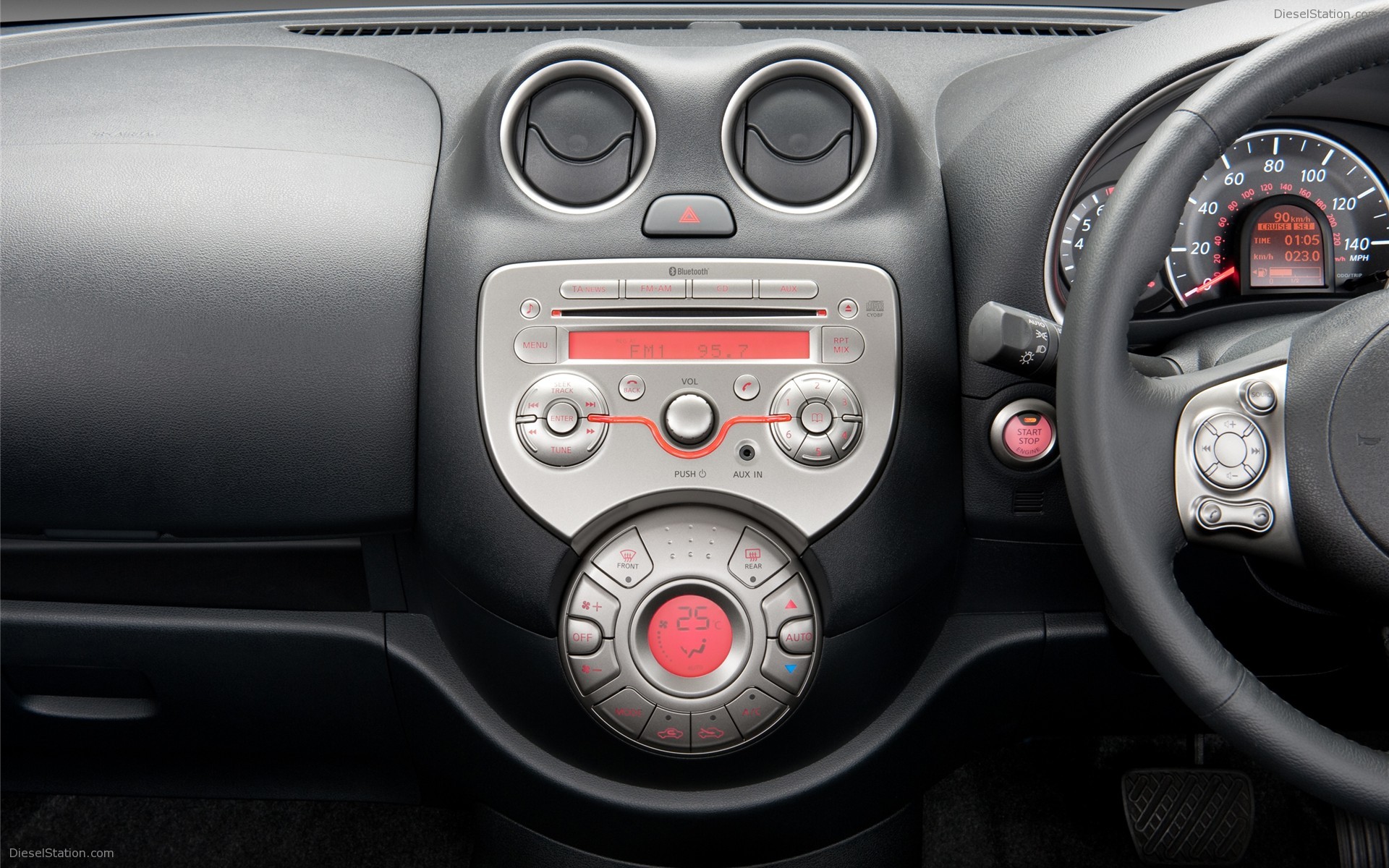 Nissan Micra 2011
