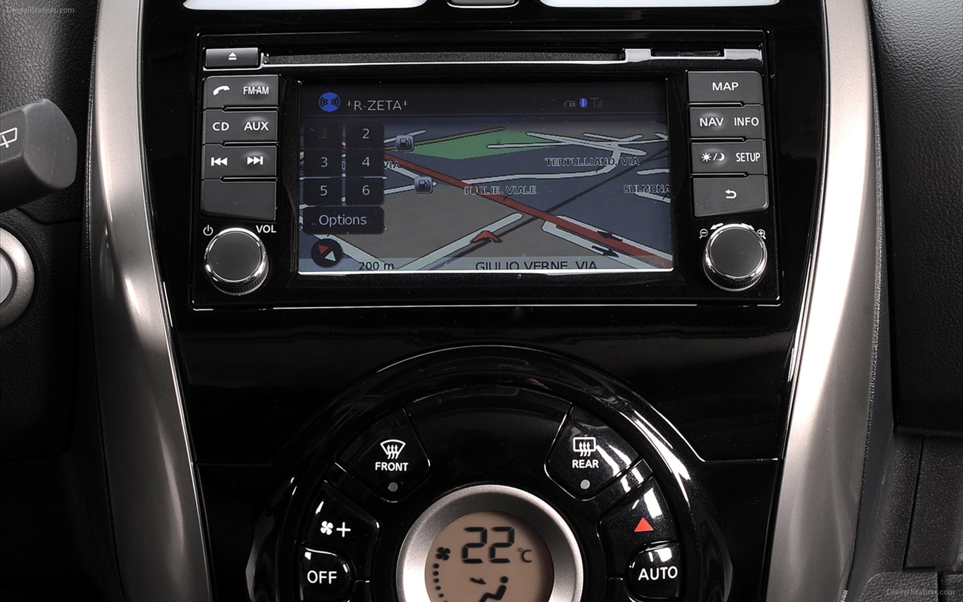Nissan Micra 2014
