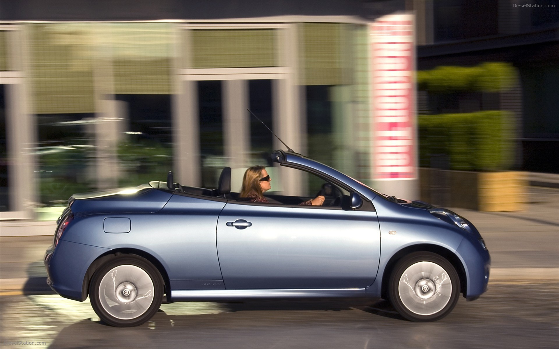 Nissan Micra C + C