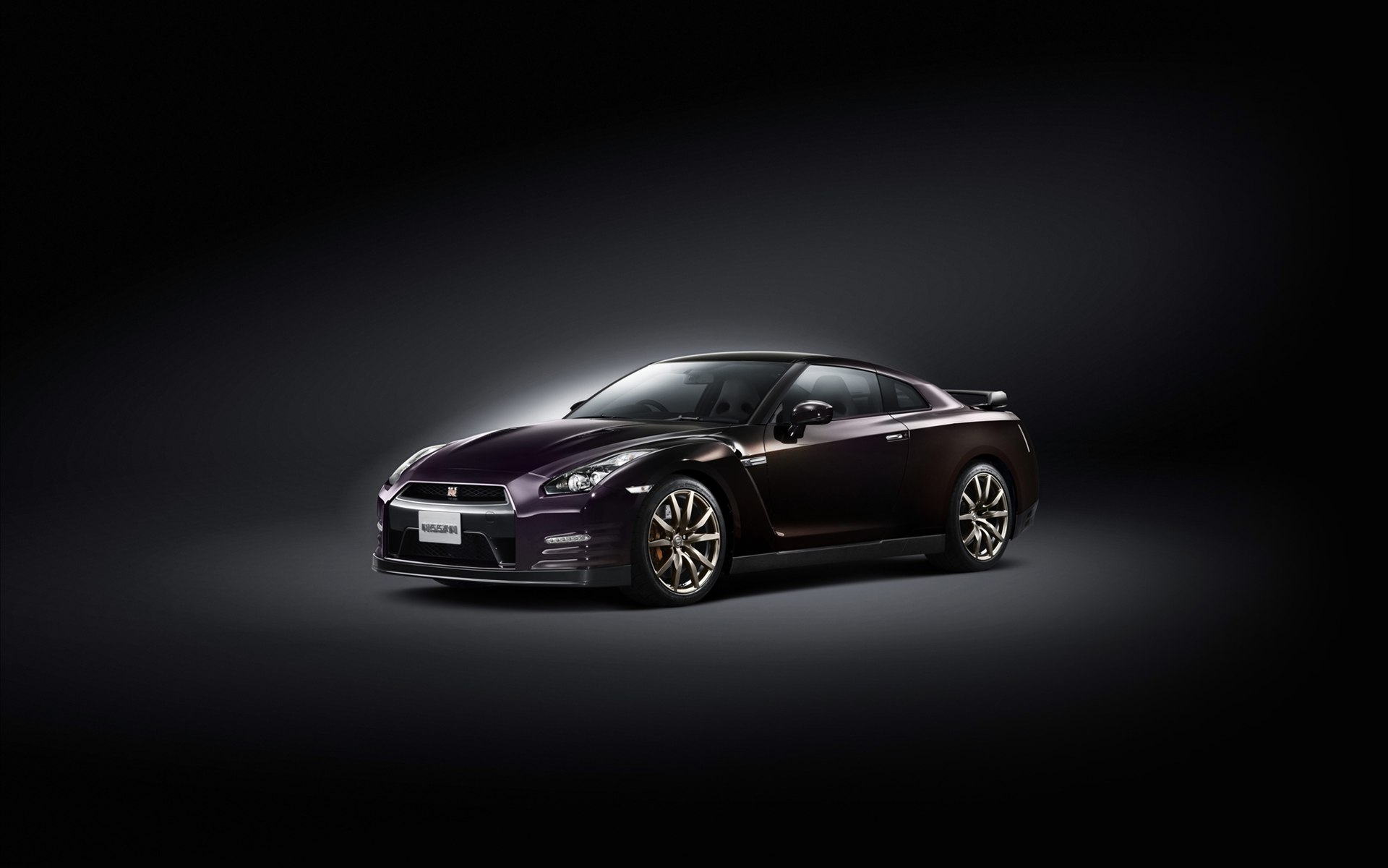 Nissan GT-R Midnight Opal Special Edition 2014 Nissan GT-R Midnight Opal Special Edition 2014