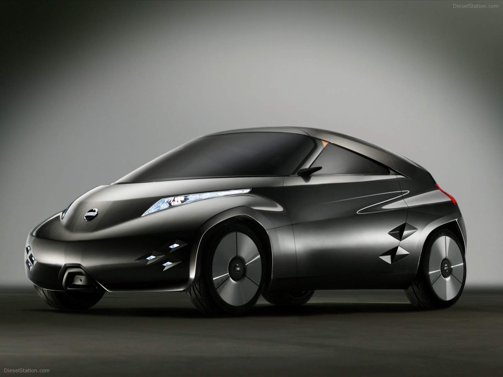 NISSAN MIXIM CONCEPT