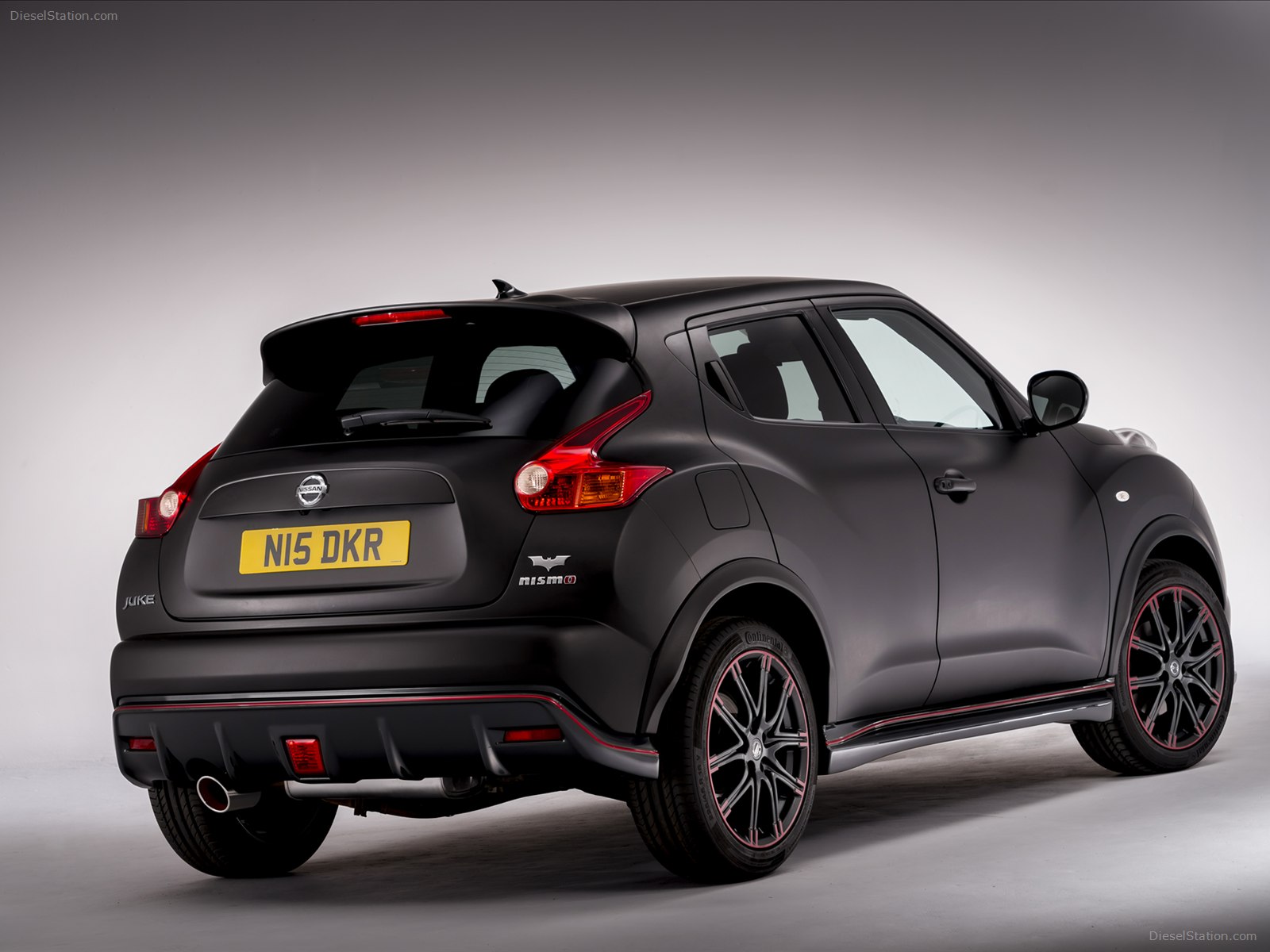 Nissan Juke Nismo Dark Knight Rises 2012 Nissan Juke Nismo Dark Knight Rises 2012