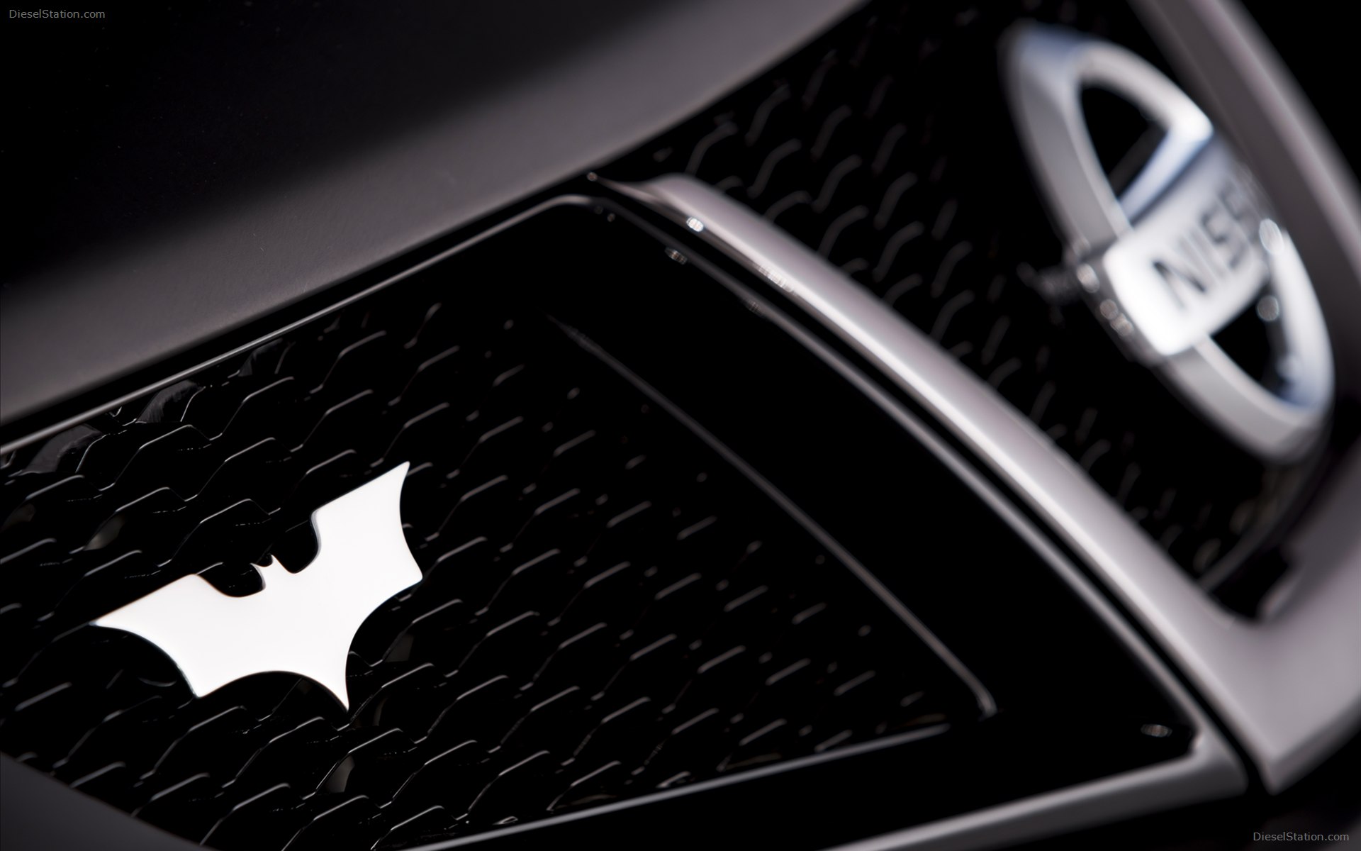 Nissan Juke Nismo Dark Knight Rises 2012