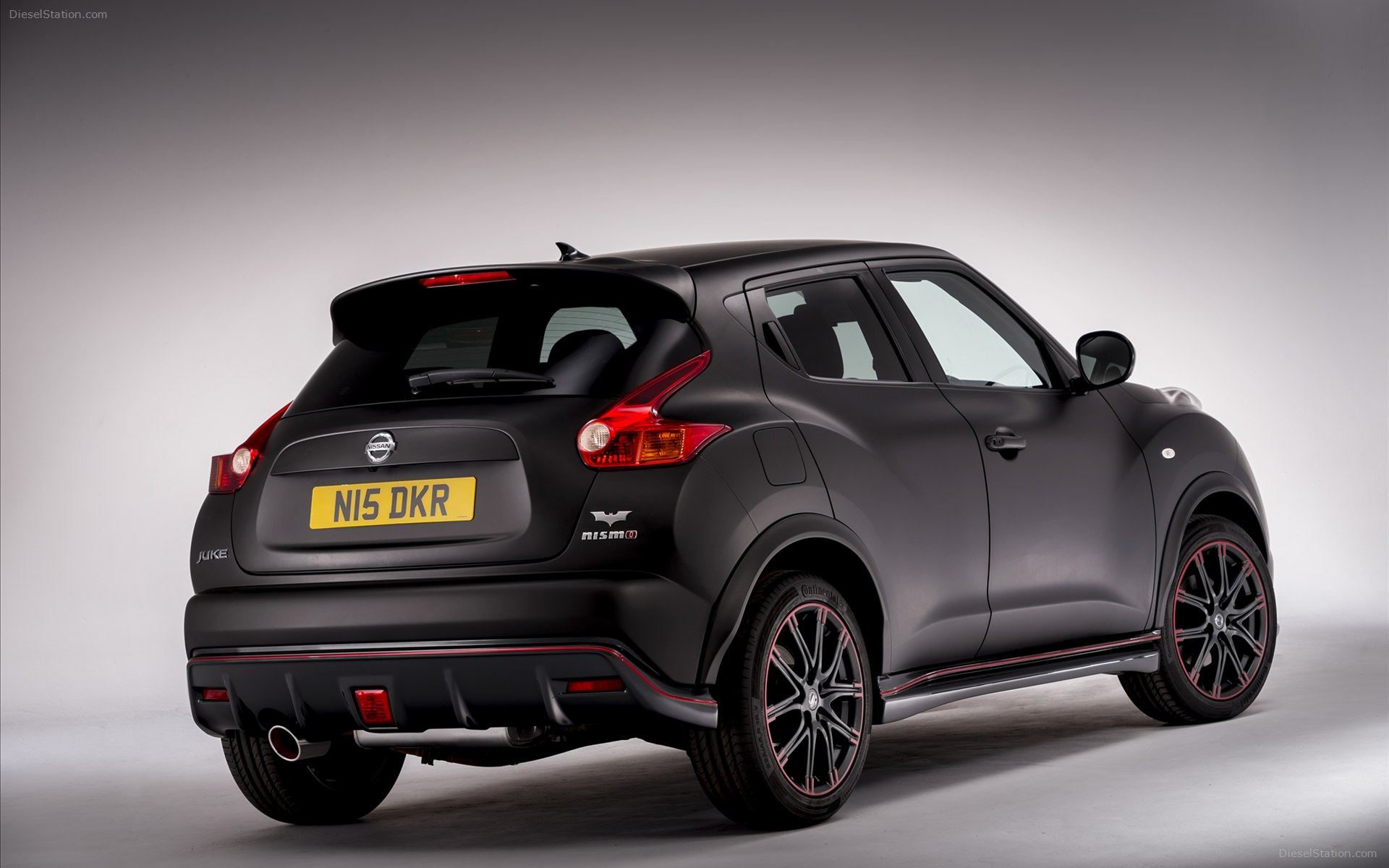 Nissan Juke Nismo Dark Knight Rises 2012 Nissan Juke Nismo Dark Knight Rises 2012