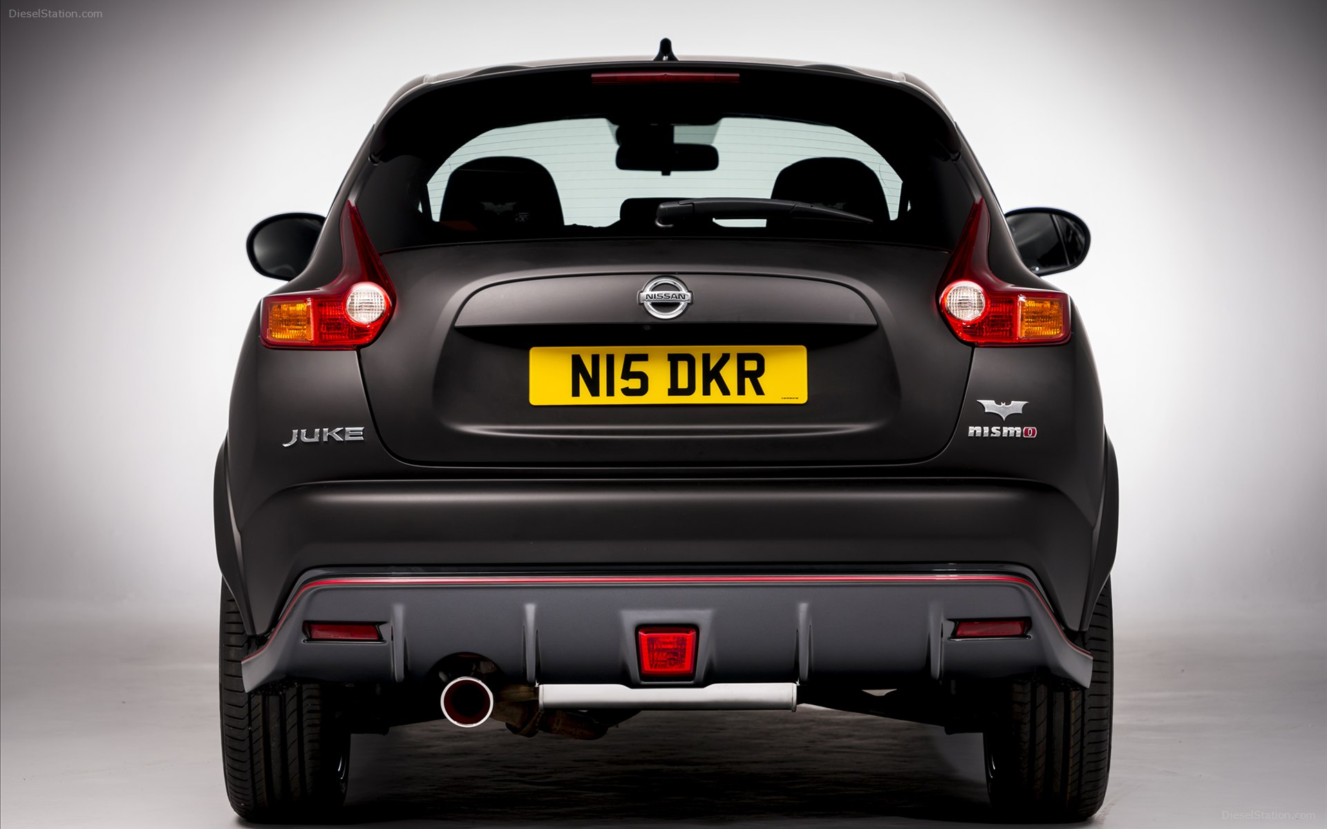Nissan Juke Nismo Dark Knight Rises 2012 Nissan Juke Nismo Dark Knight Rises 2012