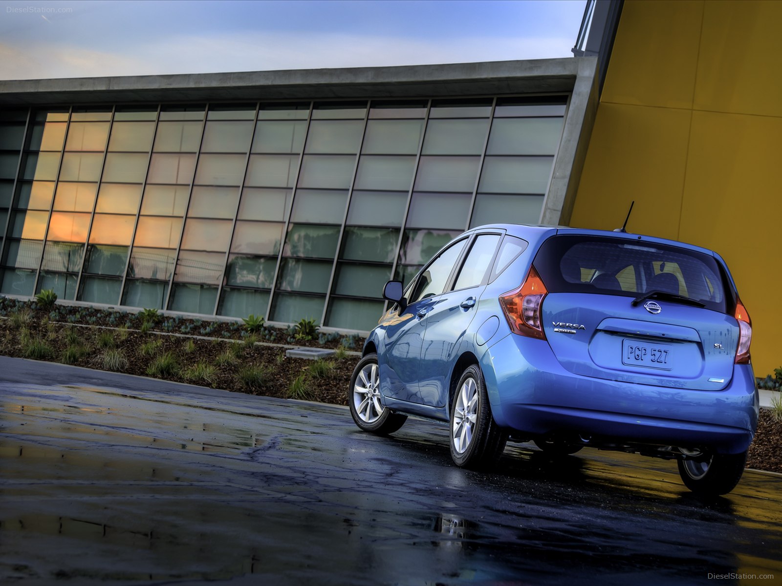 Nissan Versa Note 2014