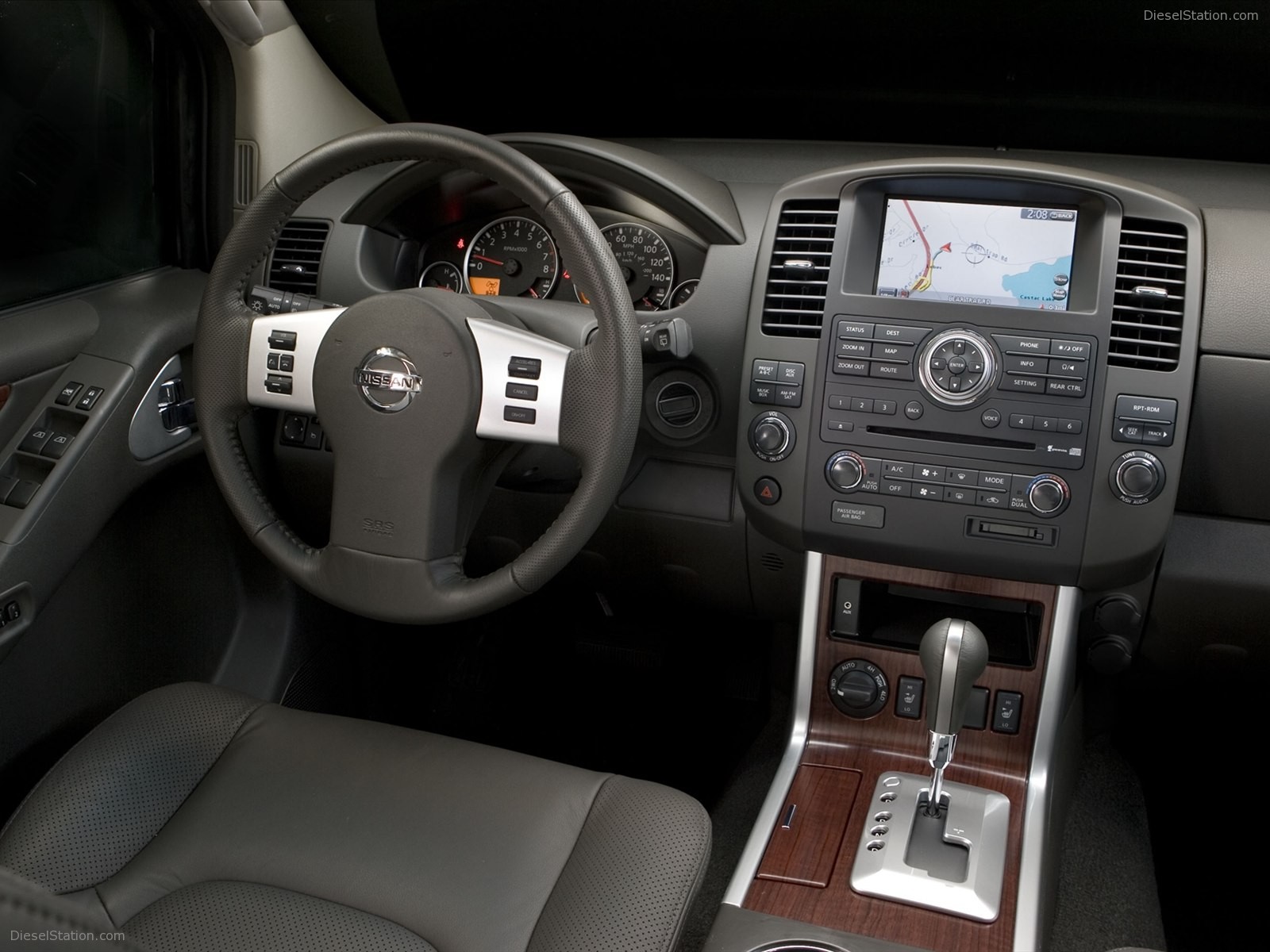 Nissan Pathfinder 2012