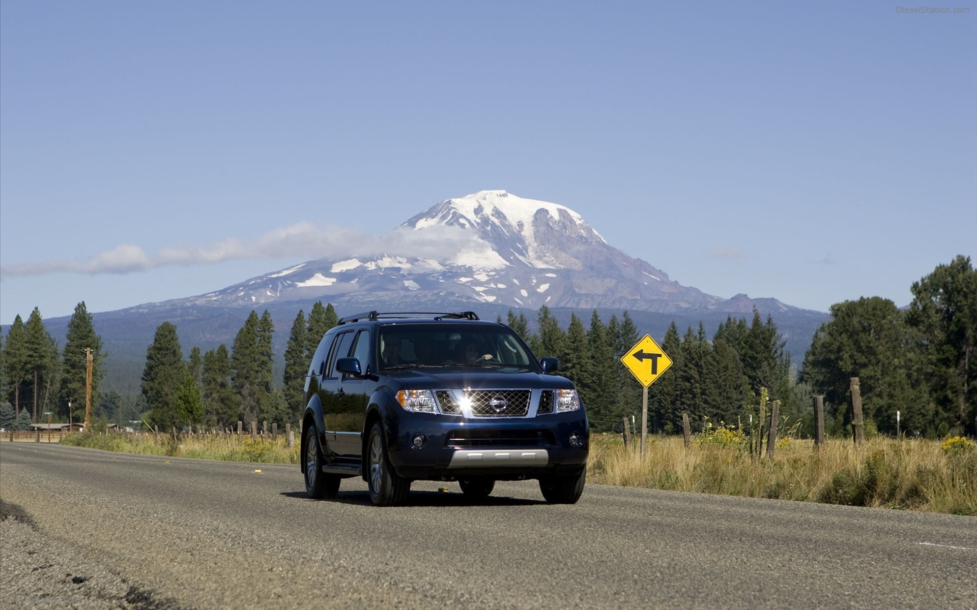 Nissan Pathfinder 2012