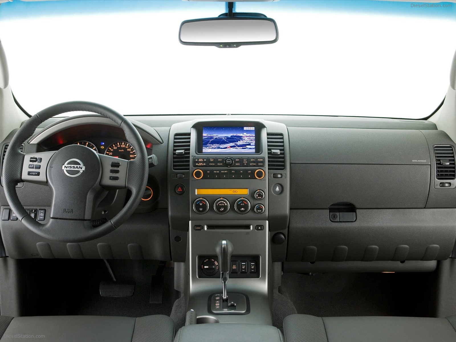 Nissan Pathfinder and Navara 2011