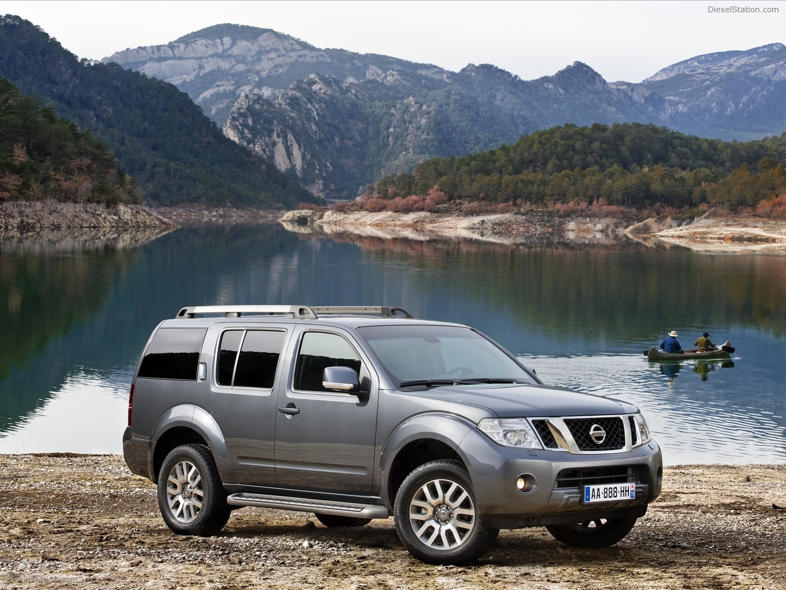 Nissan Pathfinder and Navara 2011