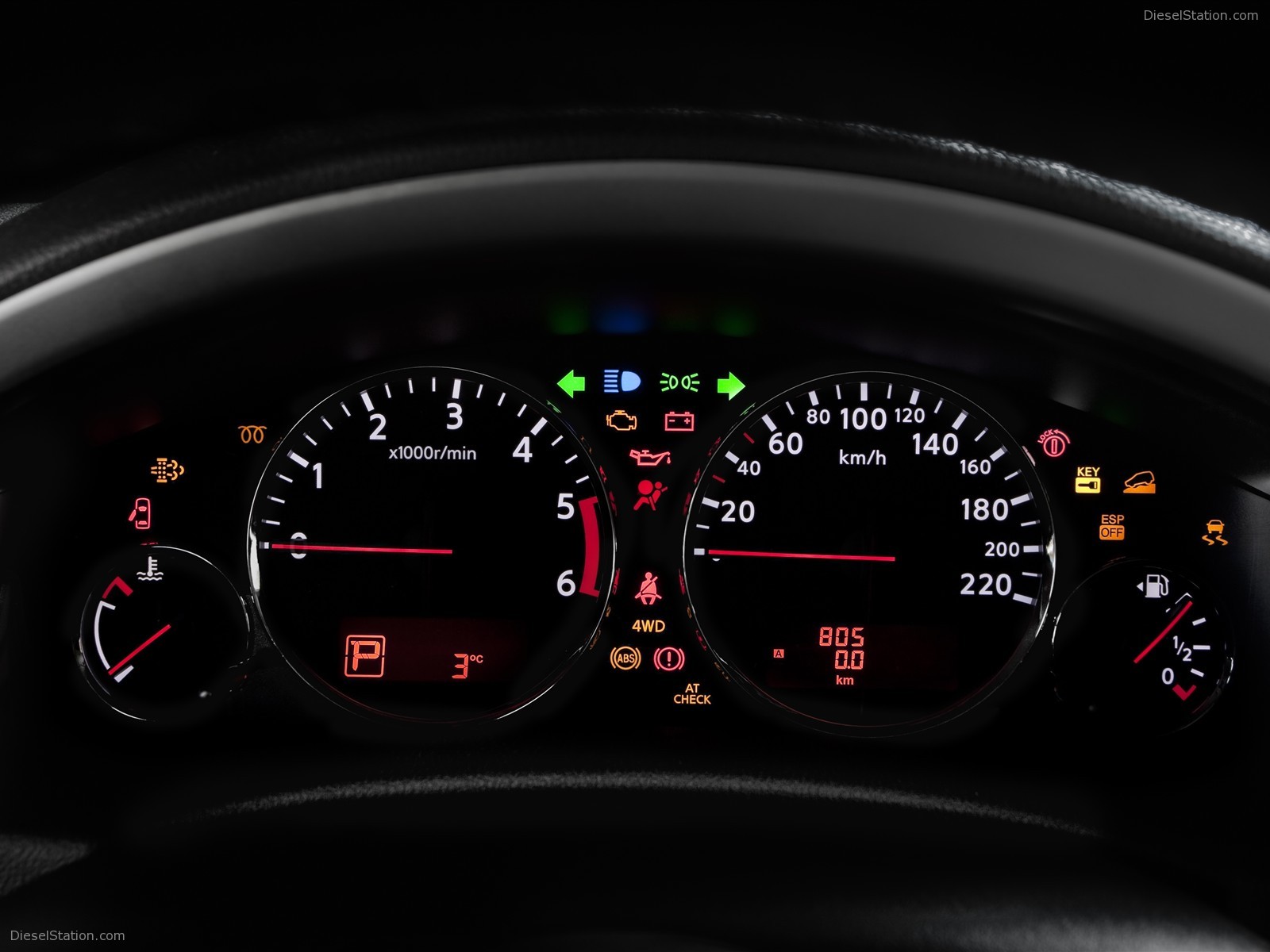 Nissan Pathfinder and Navara 2011